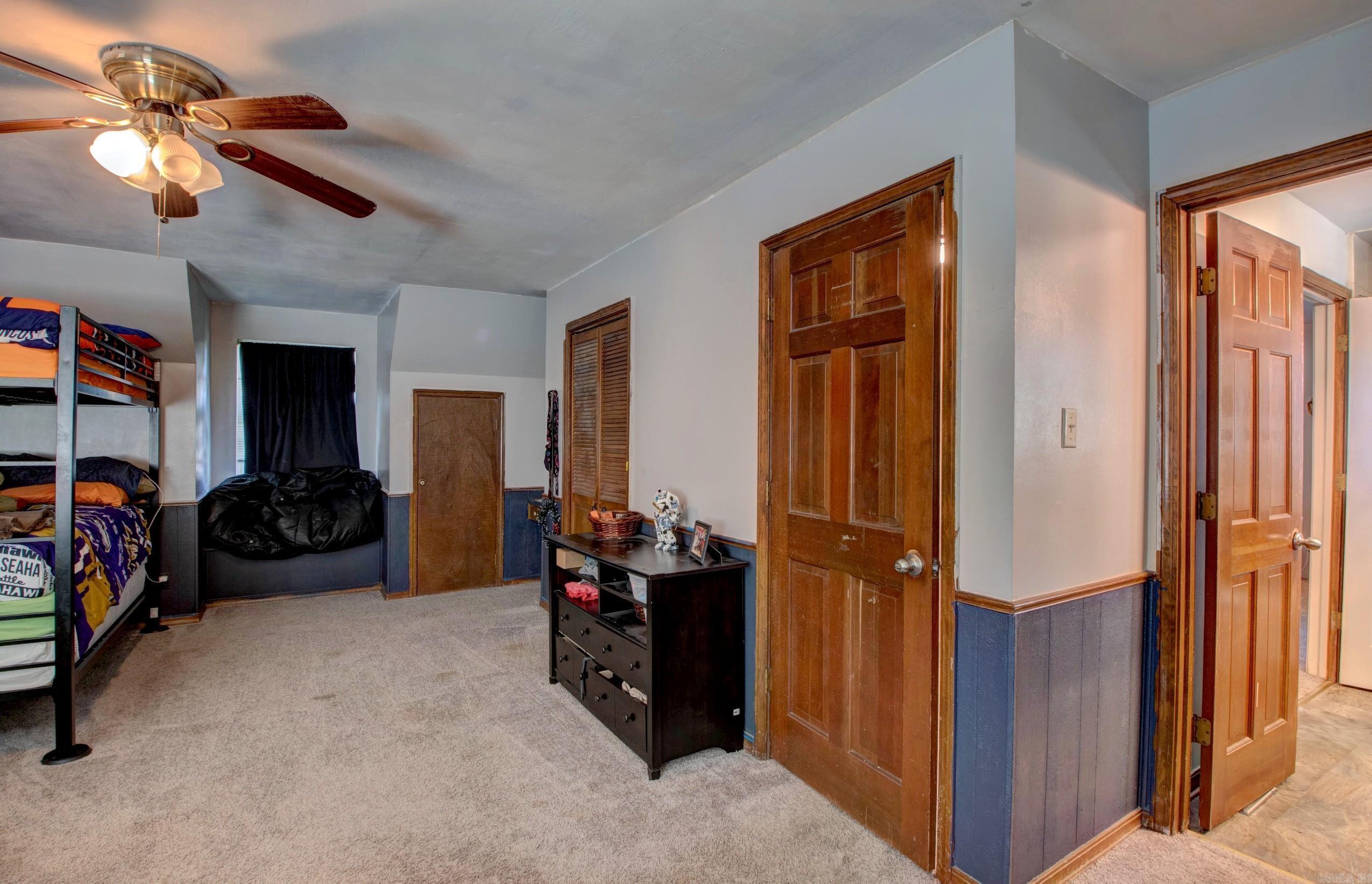 FOXWOOD J - Residential