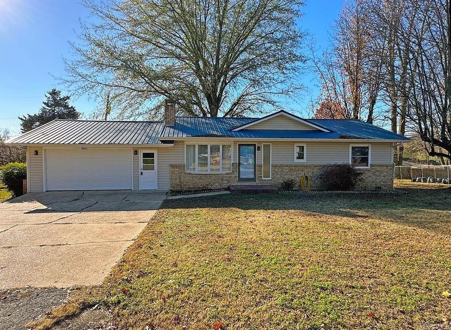 If you like the beach, you'll love the vibe of this super cute ranch home in the heart of Mountain Home! Spacious rooms, heated and cooledsun room, and HUGE garage with extra storage and ample parking all make this cute ranch a place you'll want to call home! Enjoycooking in the spacious kitchen with plenty of room for dining in. New metal roof, updated bathroom and fireplace are just some of the upgrades on this lovely home. New HVAC means LOW energy bills! Home is in walking distance to grocery store, restaurants and other conveniences, but the location on a quiet side street offers a peaceful setting. Seller offering repair credit with full price offer.