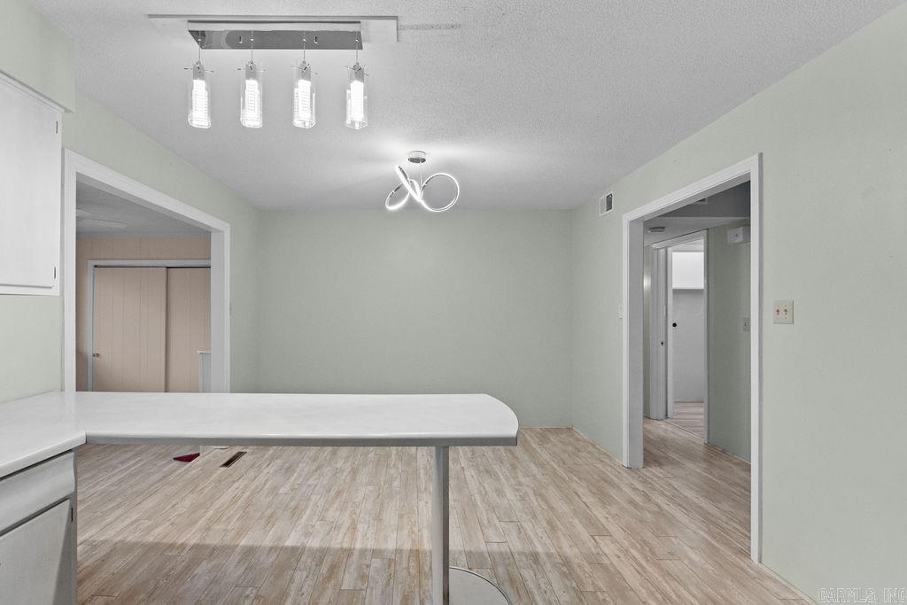 DIXIE DALE EST - Residential