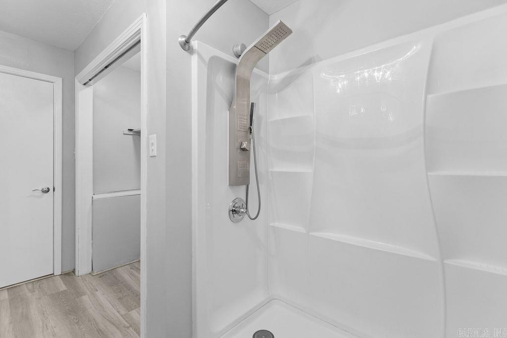 DIXIE DALE EST - Residential