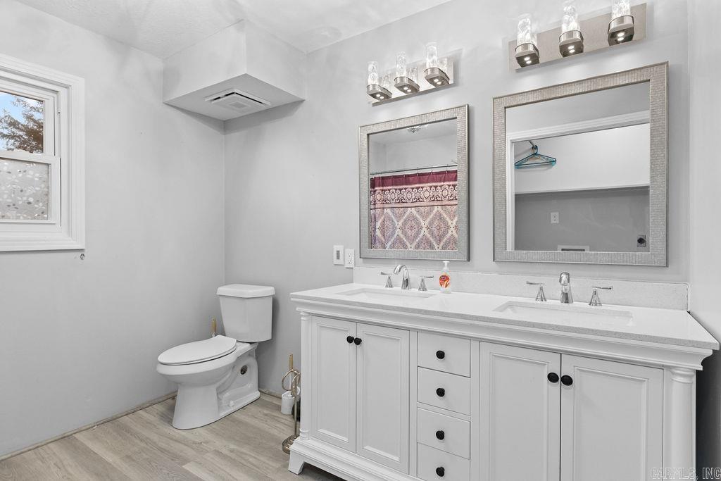 DIXIE DALE EST - Residential