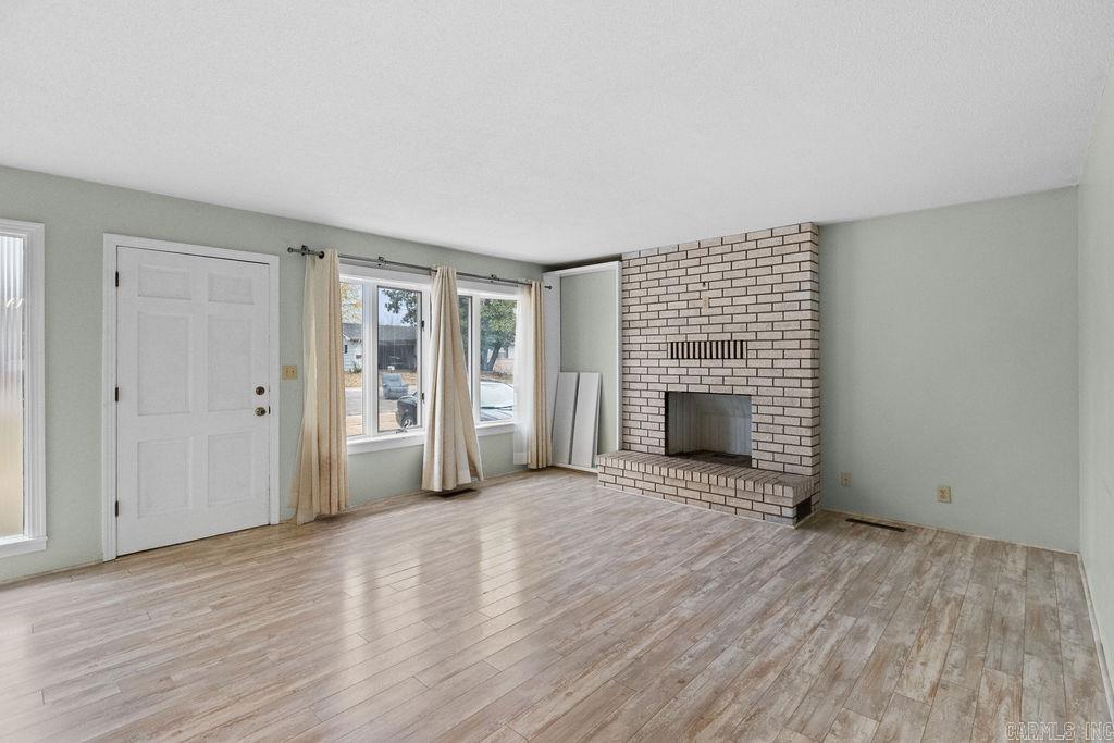 DIXIE DALE EST - Residential