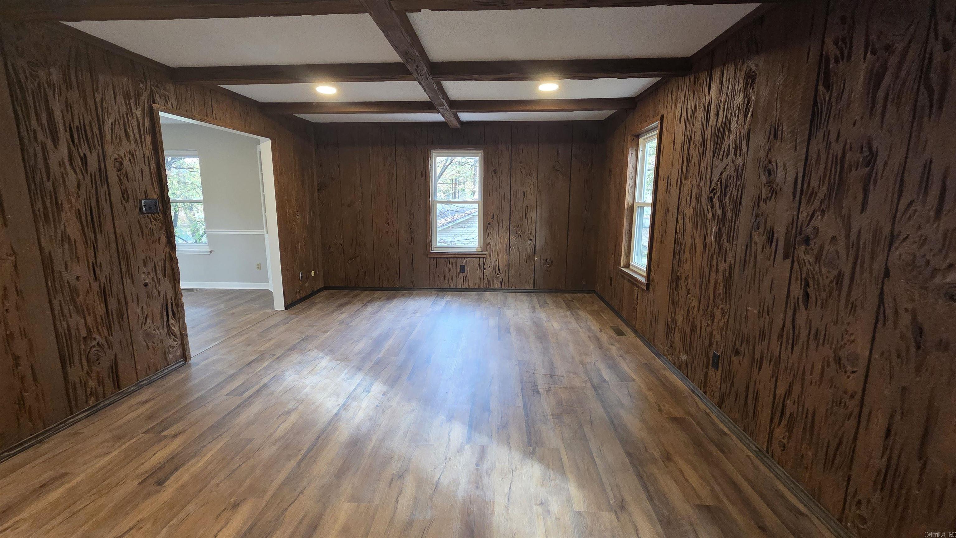 BLOOMFIELD HILLS - Residential