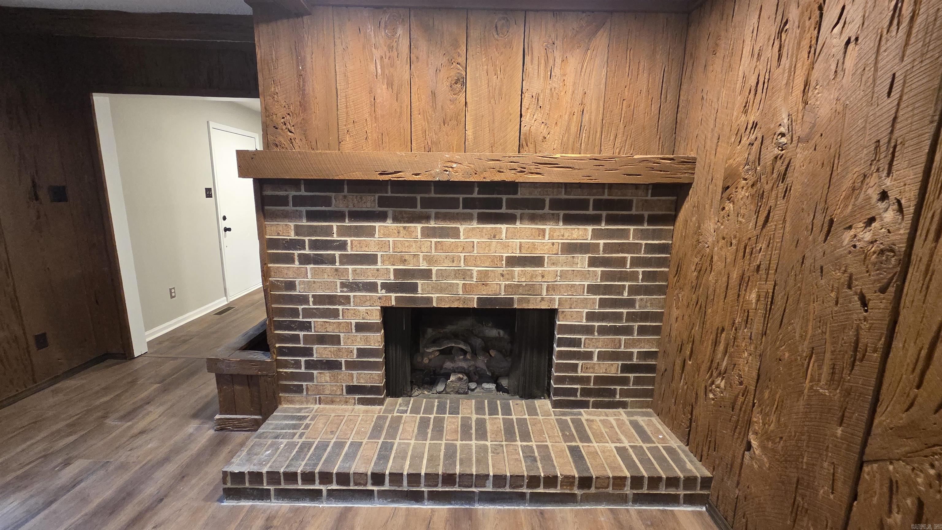 BLOOMFIELD HILLS - Residential