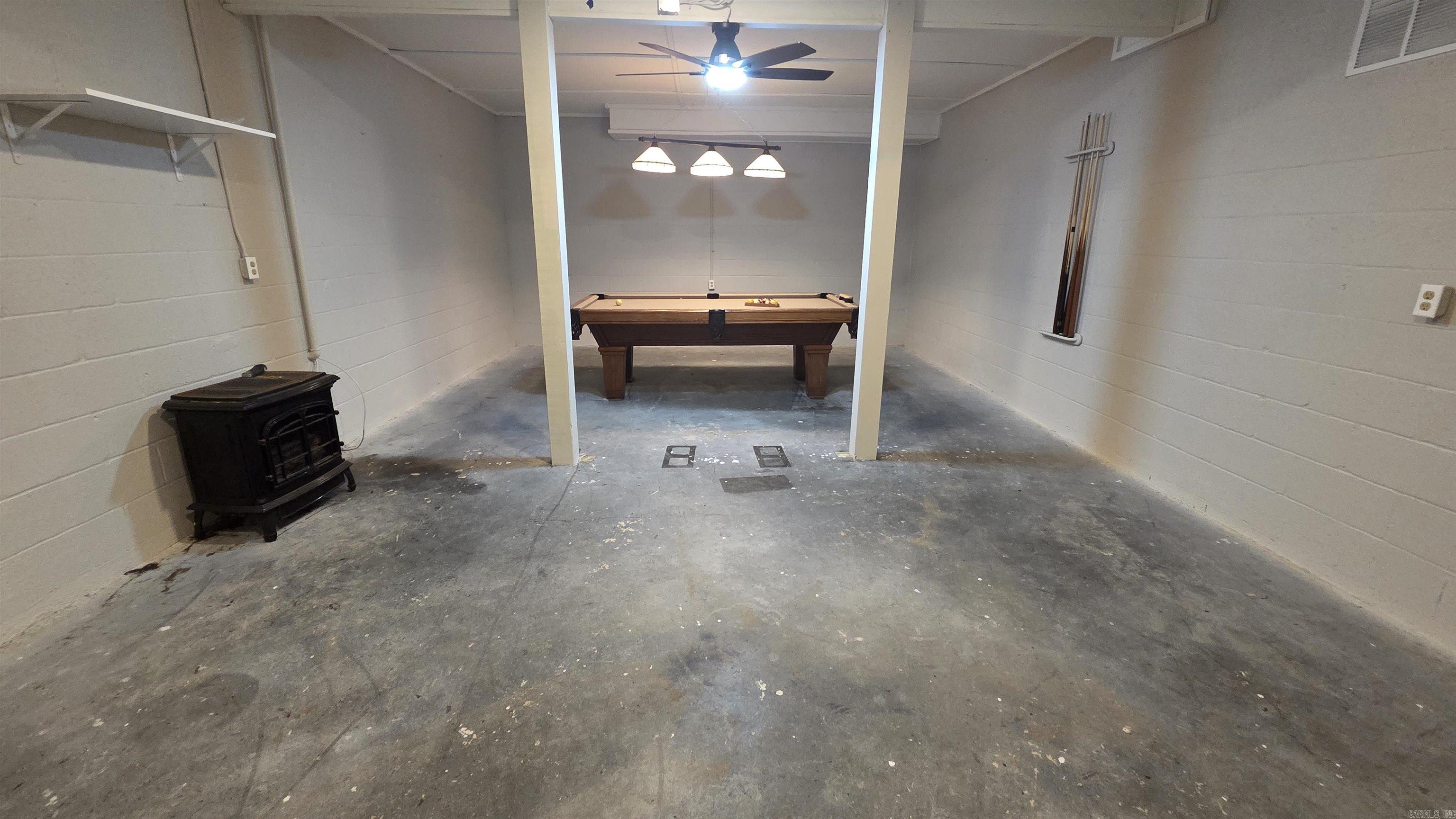 BLOOMFIELD HILLS - Residential