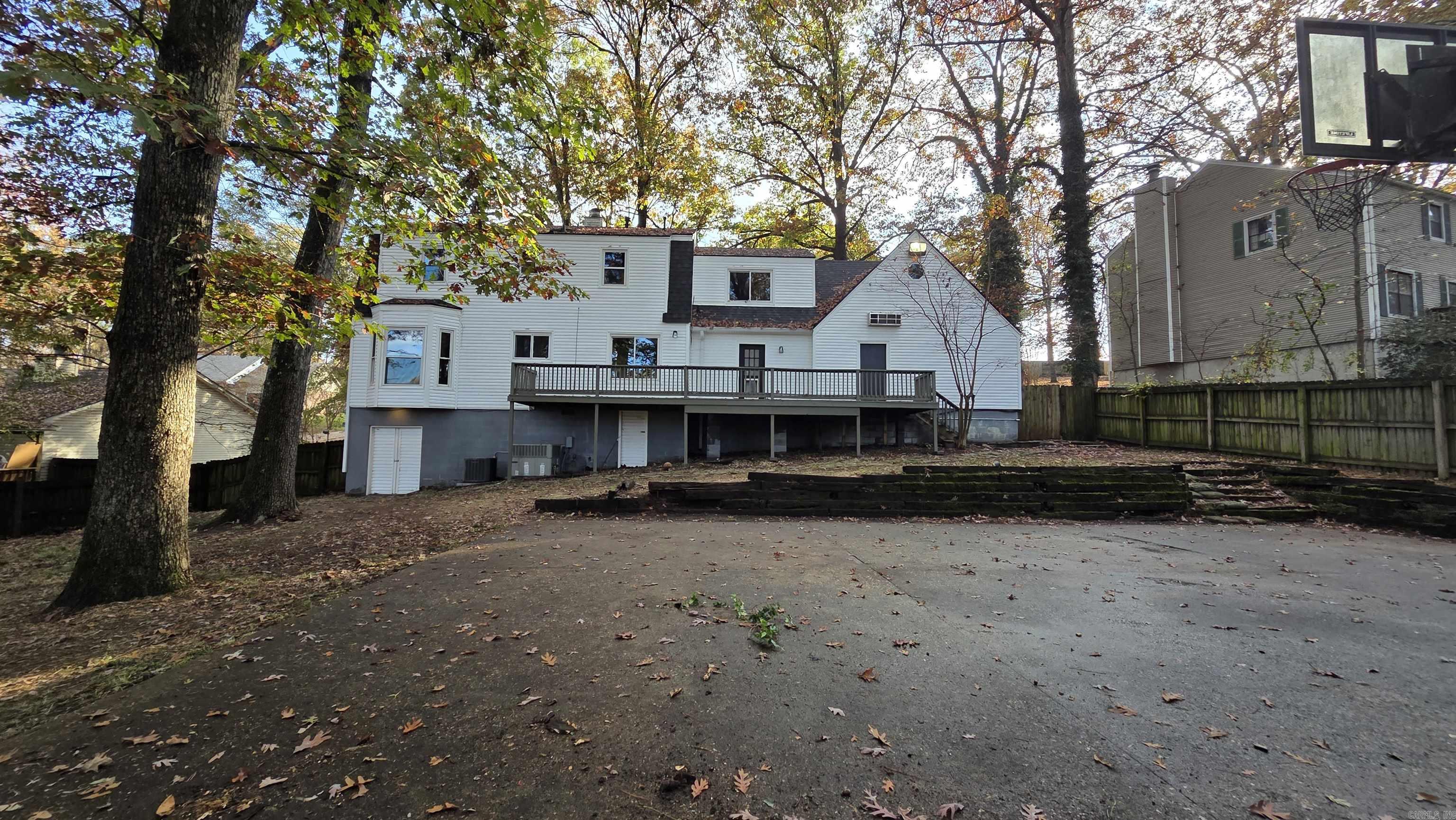 BLOOMFIELD HILLS - Residential