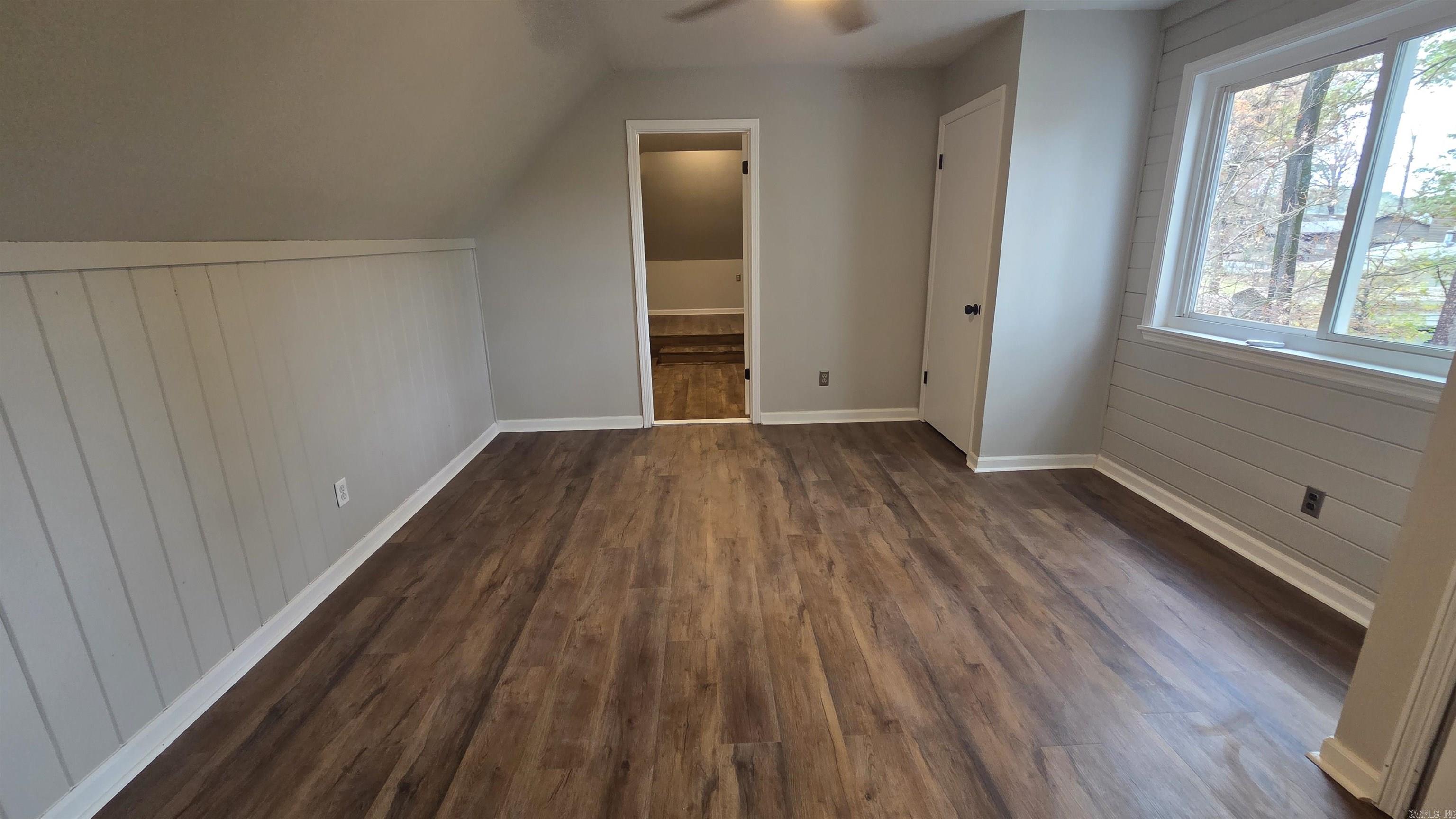 BLOOMFIELD HILLS - Residential