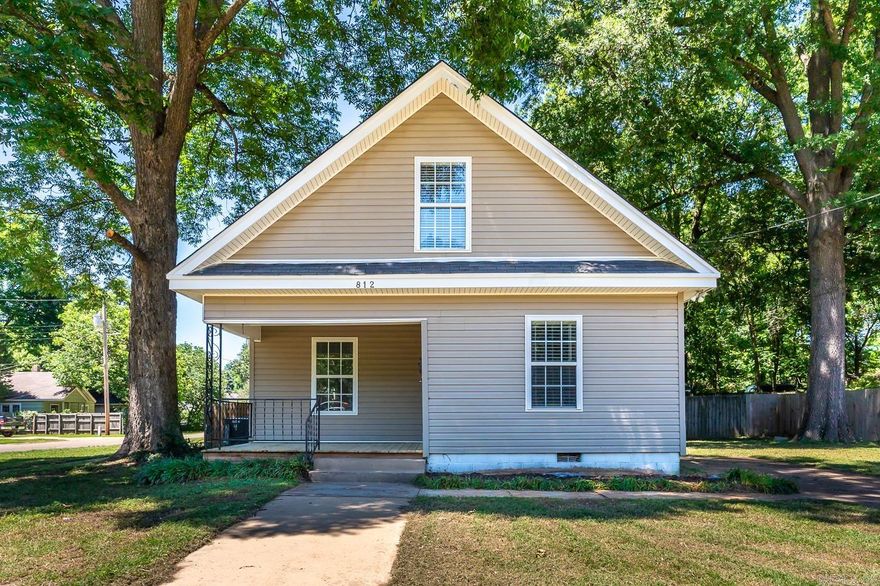 Welcome to the newly renovated 812 Park Ave in Downtown Jonesboro! This 3 bedroom, 2 bath home has had a full makeover! Some improvement's have been a new A/C, vanity tops, updated hardware and fixtures, new porch decking, kitchen countertops, new microwave/diswasher/stove, plastic barrier added in crawlspace, fresh paint throughout on walls and cabinets, landscaping cleaned and some tree limbs trimmed. The backyard is fenced in and has a storage building. Schedule to see this move-in ready home while available!!