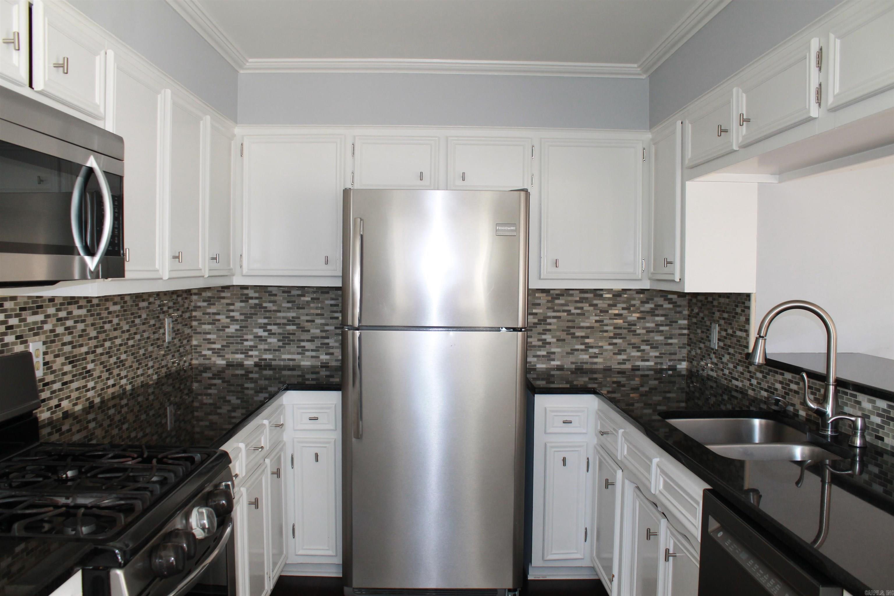 Thompson Heights - Residential