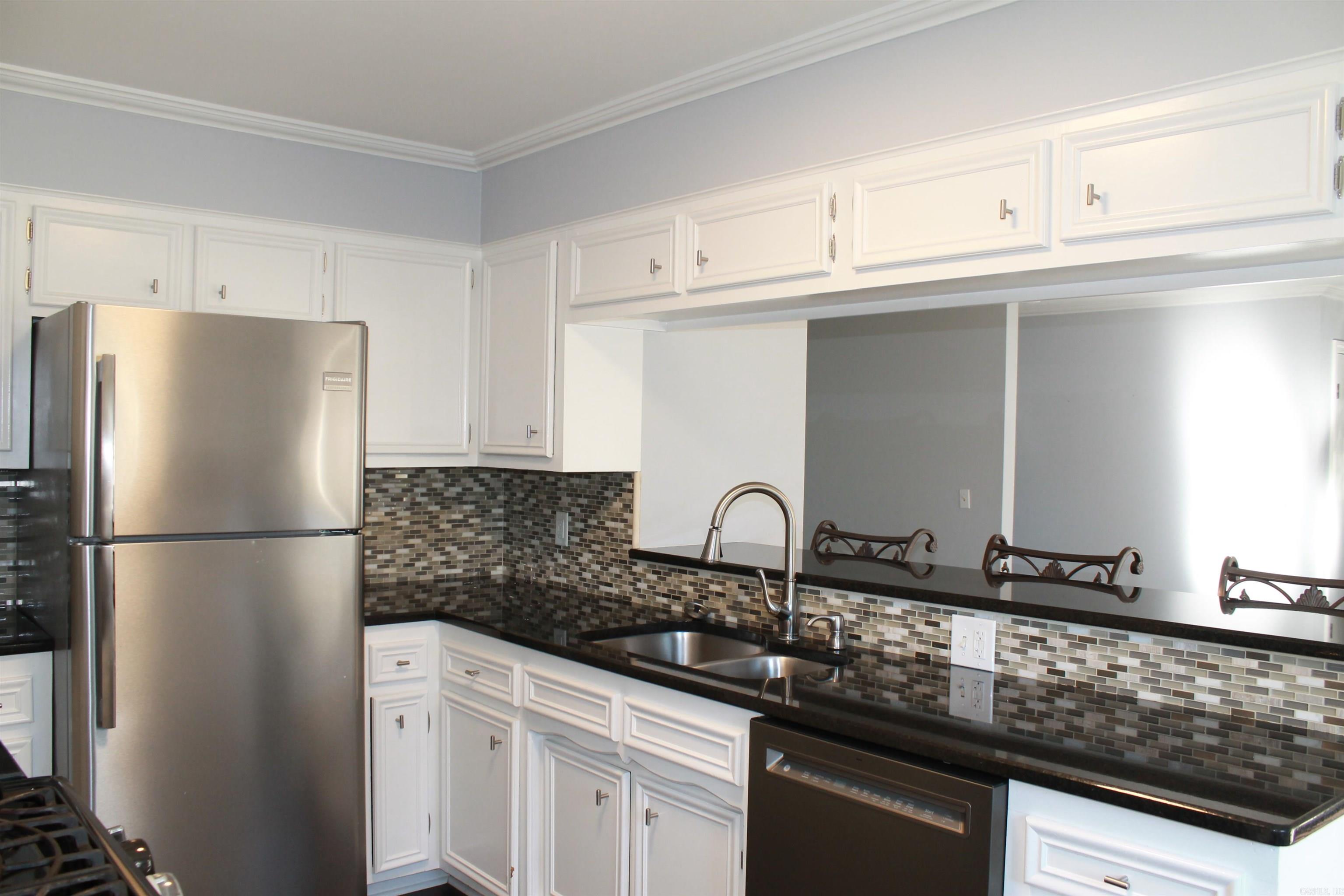 Thompson Heights - Residential