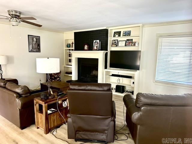 BRIARFIELD - Residential