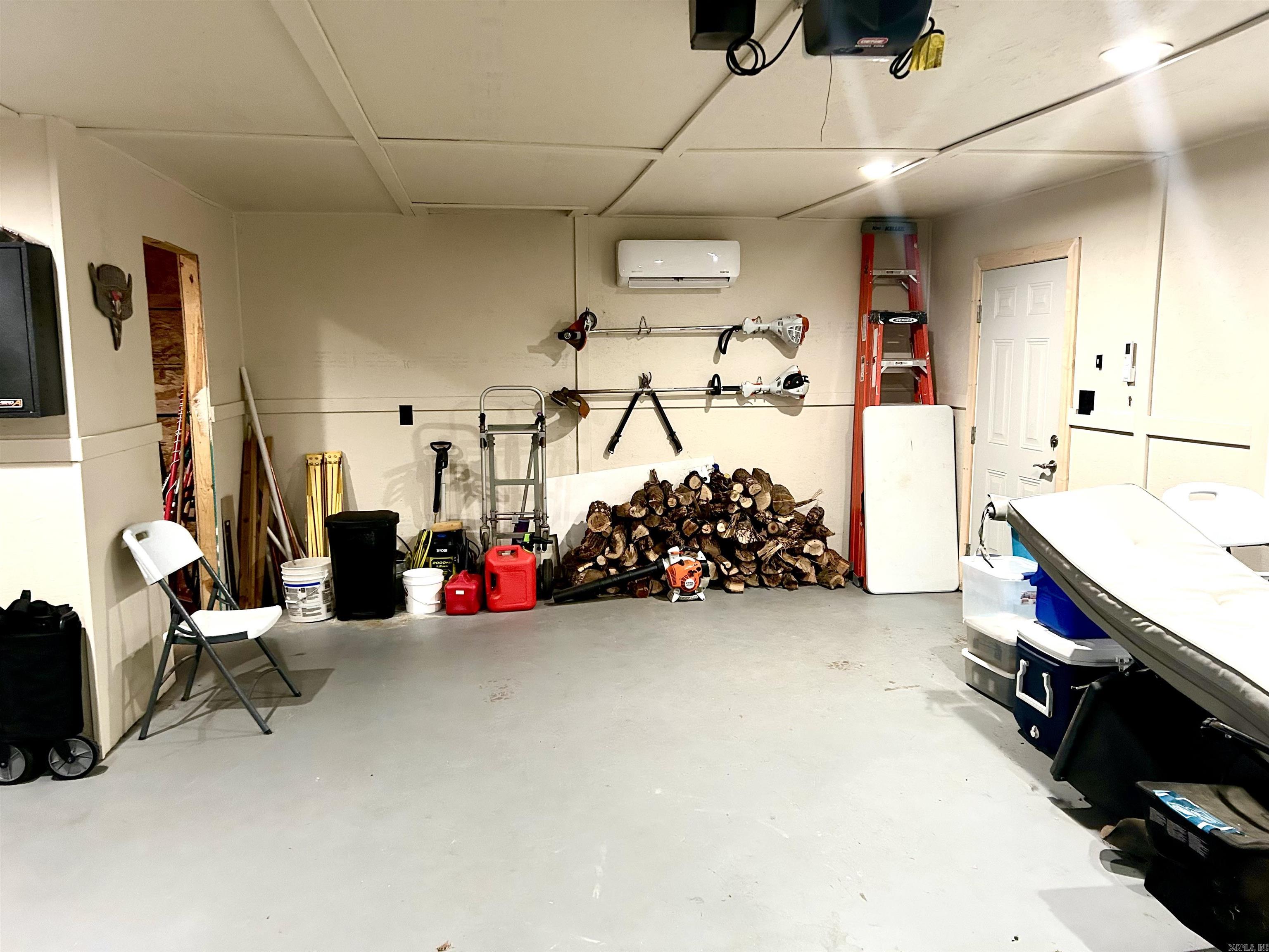 BRIARFIELD - Residential