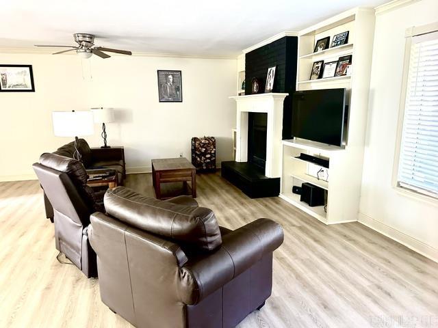 BRIARFIELD - Residential