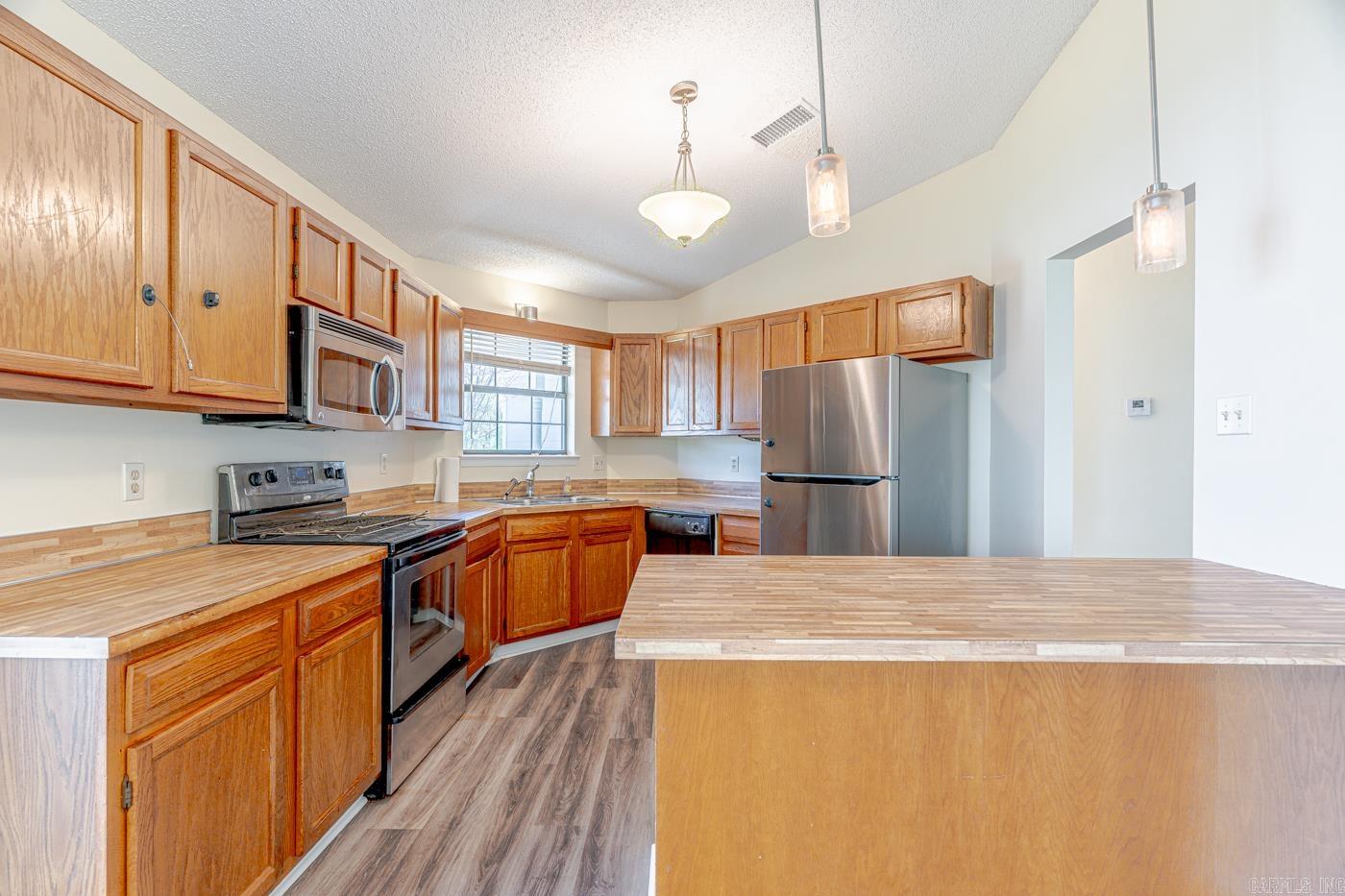 OTTER CREEK COMMUNITY - Residential