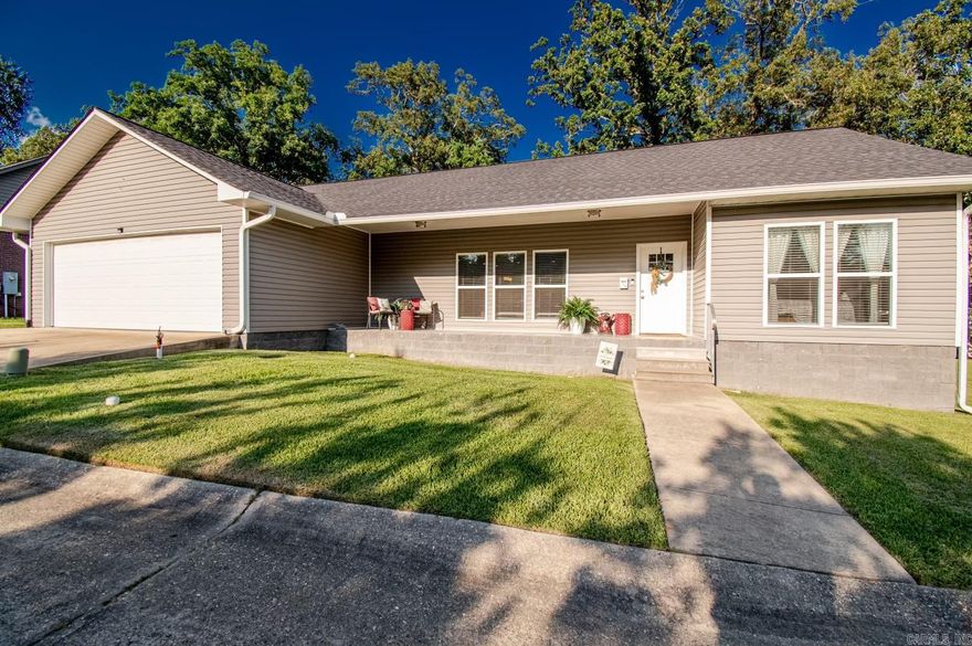 Built in 2018, this newer build is move in ready!