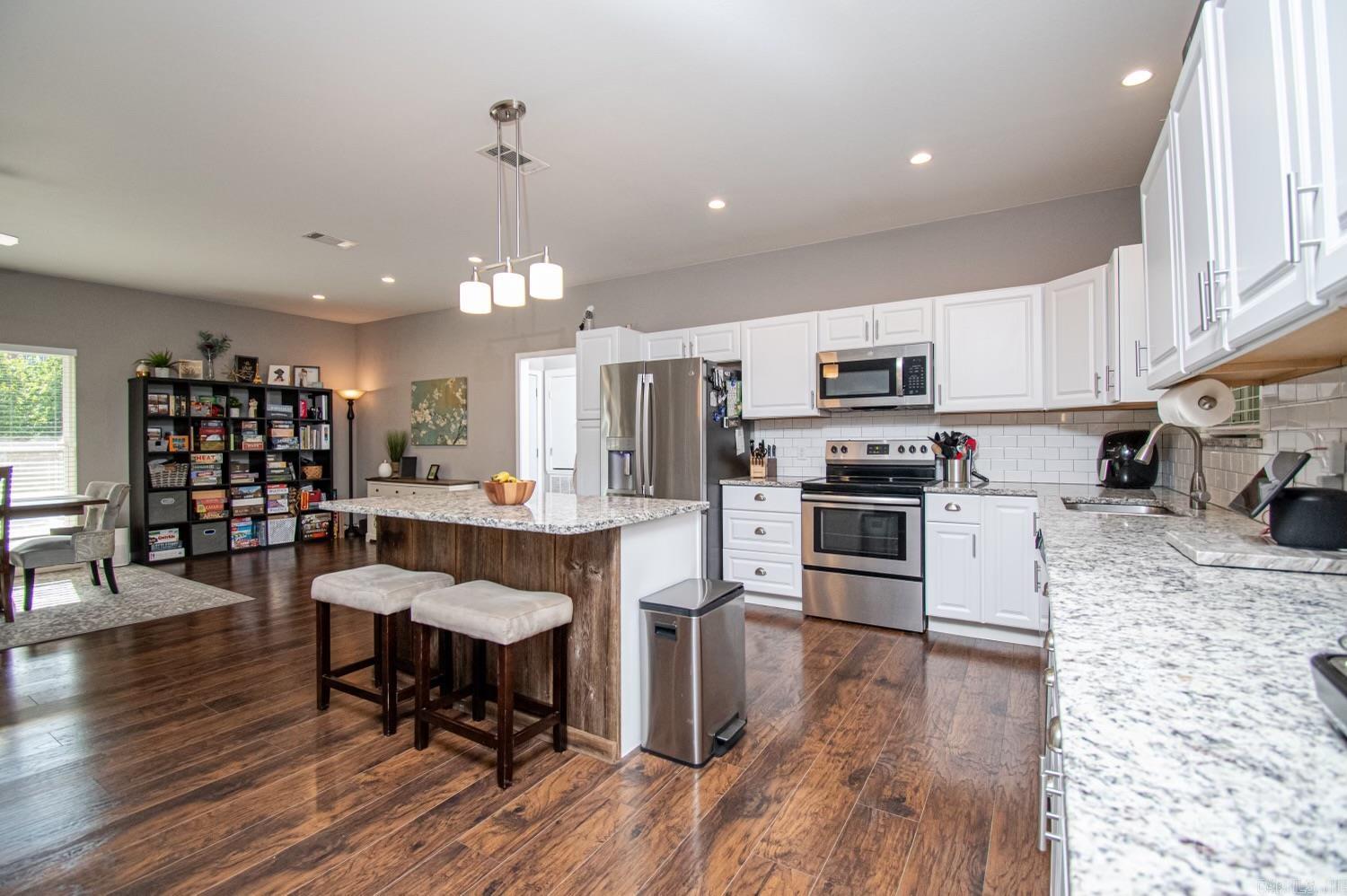 Towne Oaks - Residential