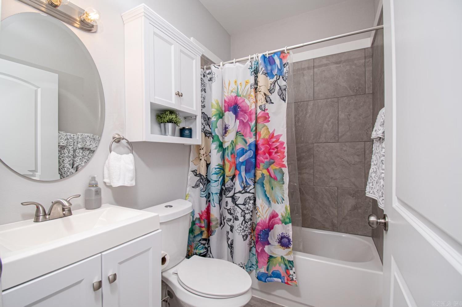 Towne Oaks - Residential