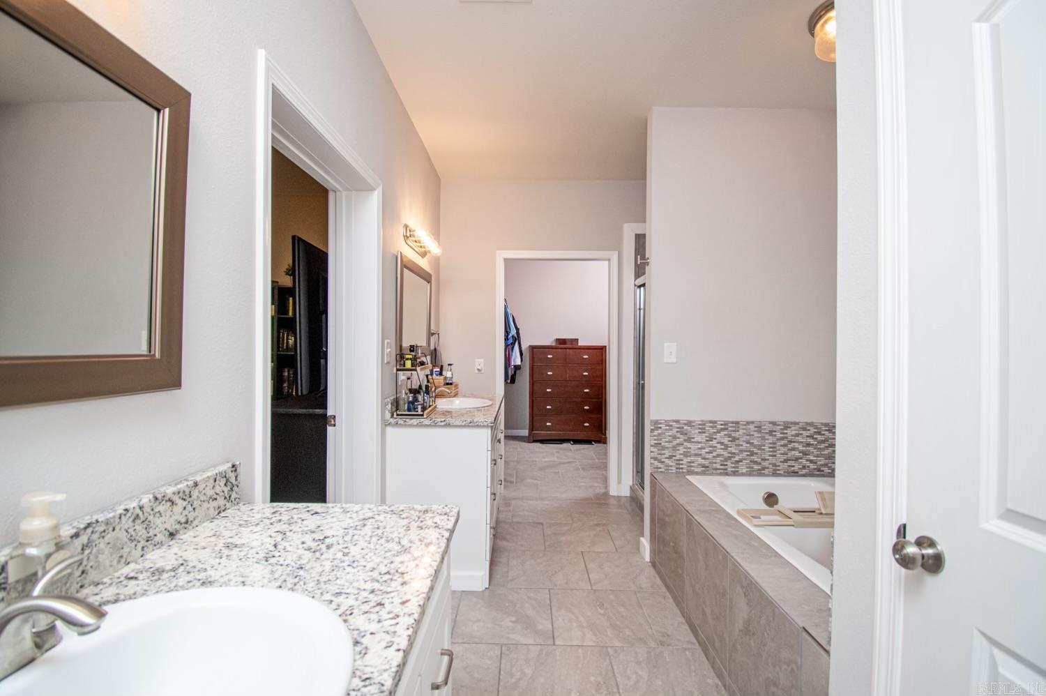 Towne Oaks - Residential