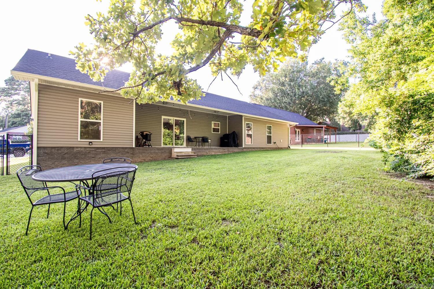 Towne Oaks - Residential