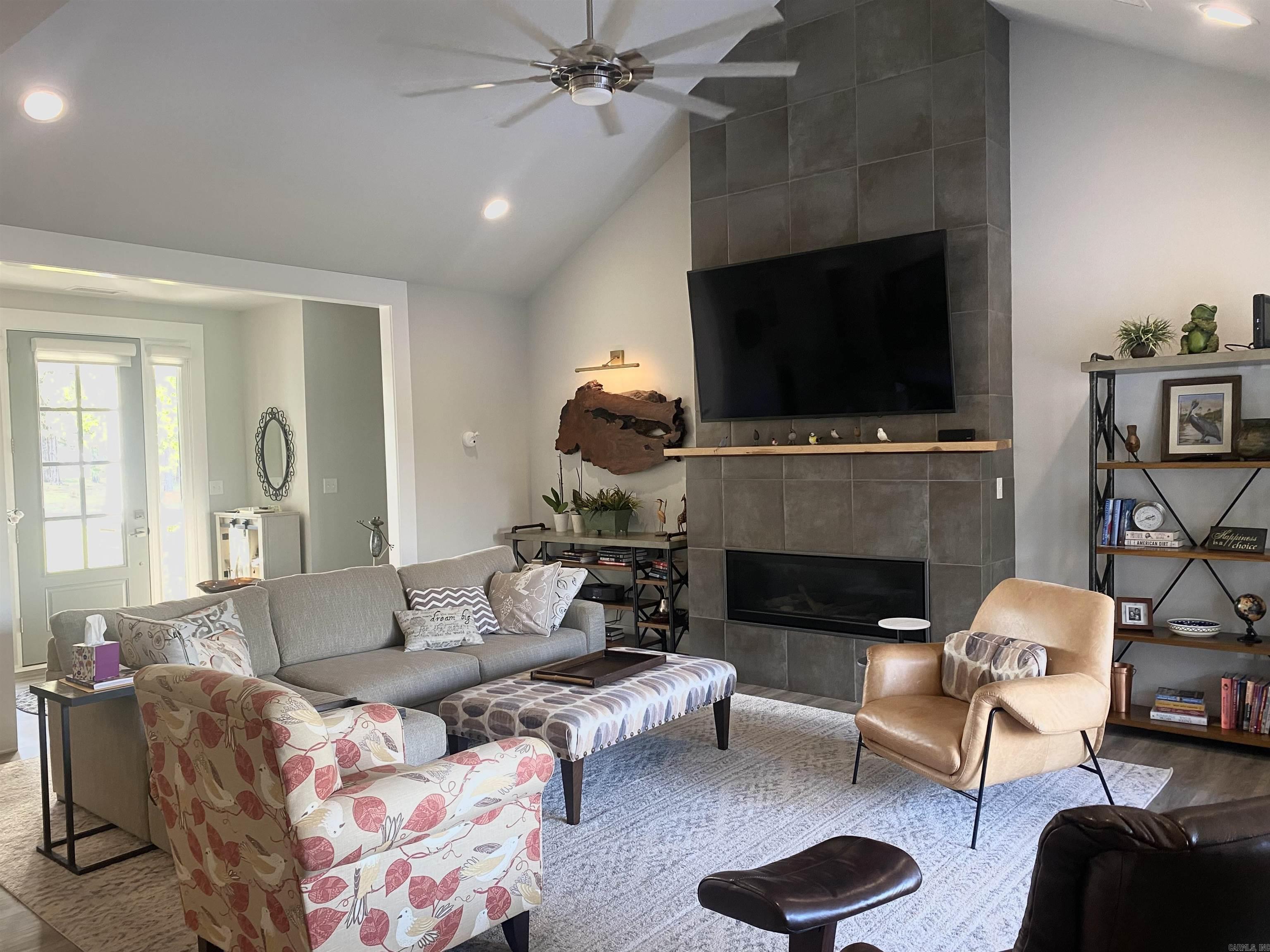 Brighton Pointe - Residential