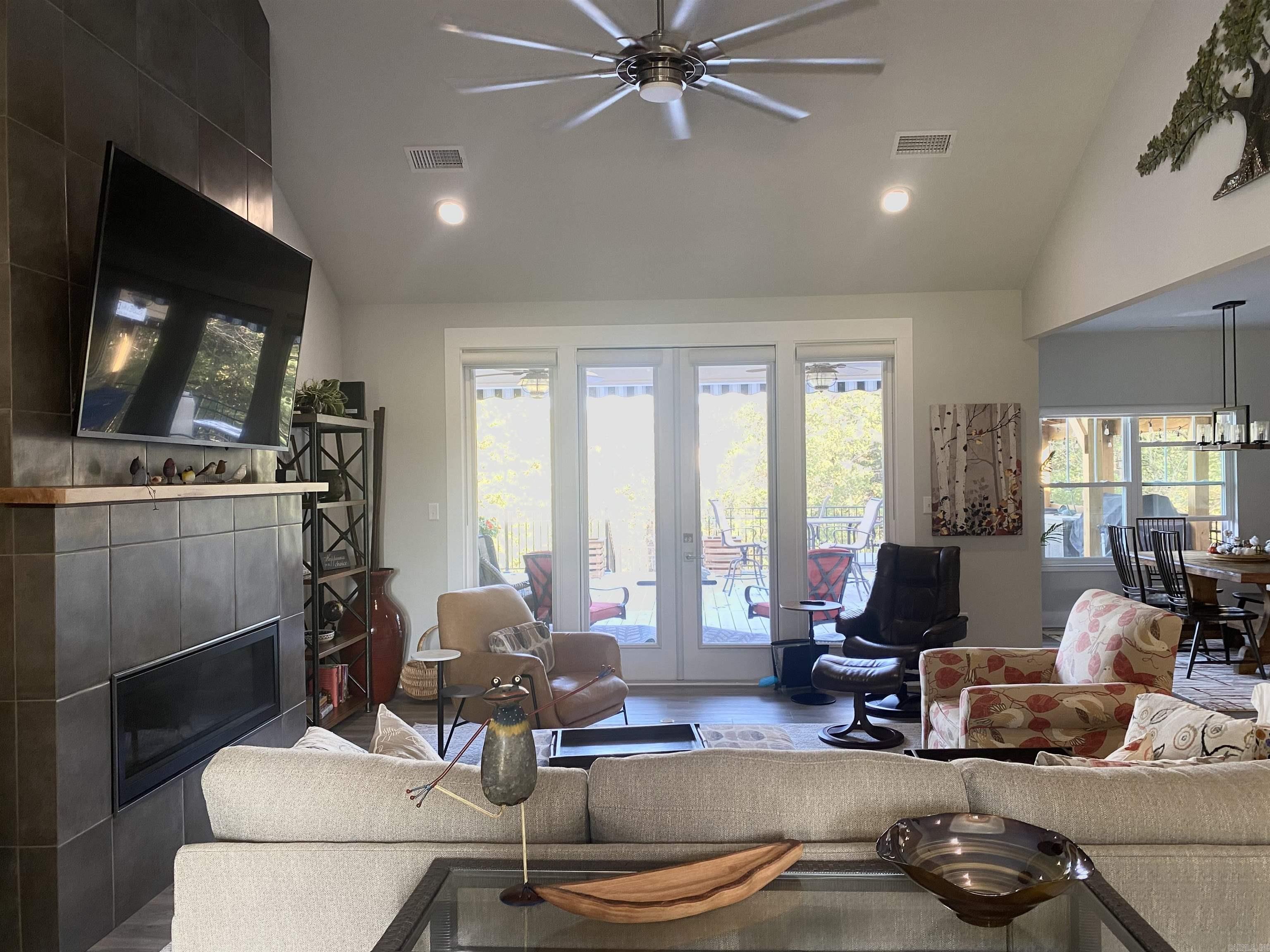 Brighton Pointe - Residential