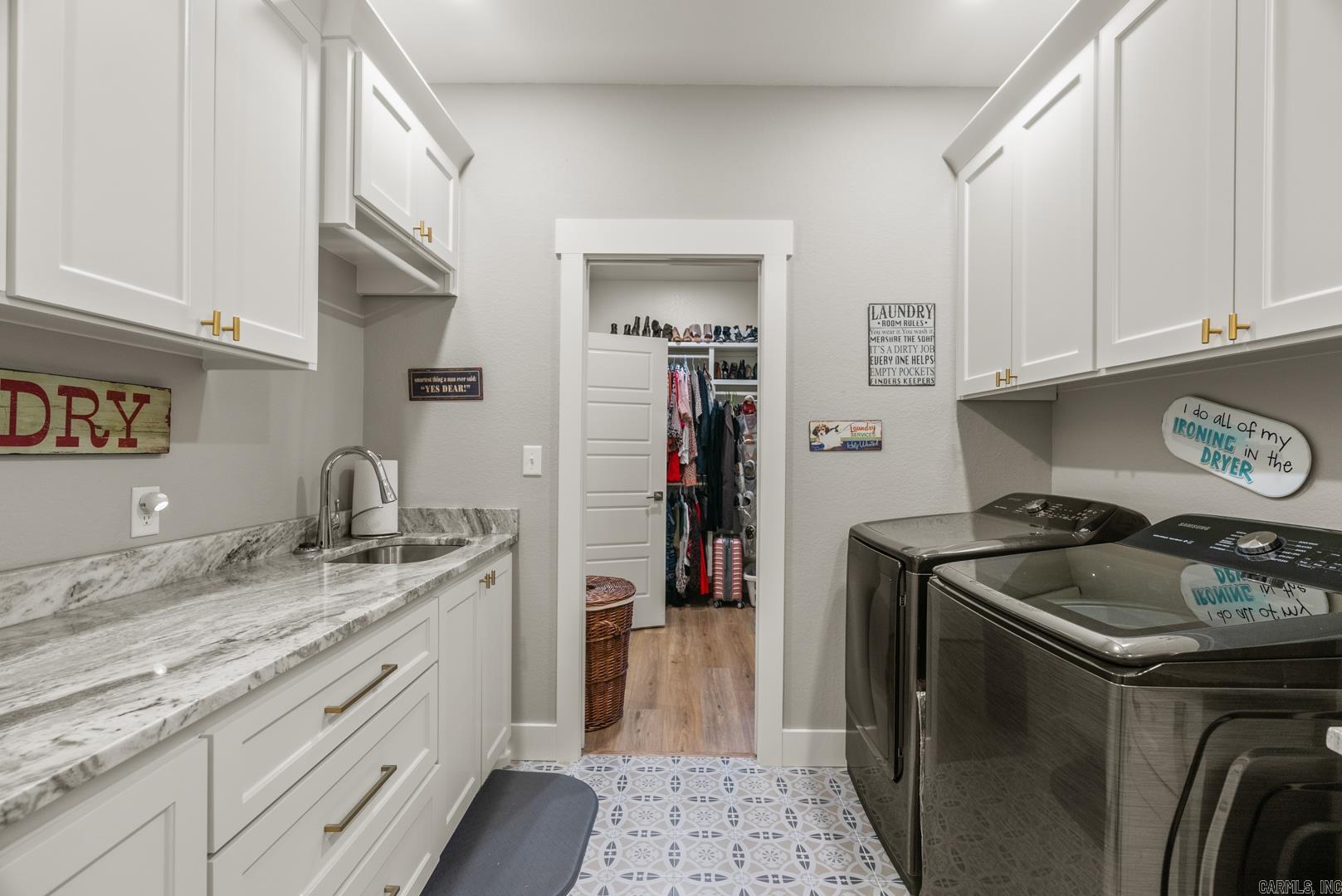 REPUBLICAN VALLEY ESTATES - Residential