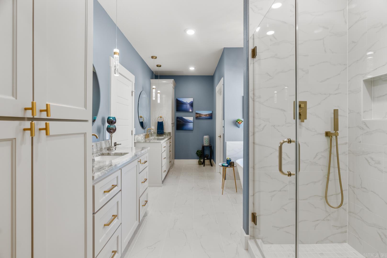 REPUBLICAN VALLEY ESTATES - Residential