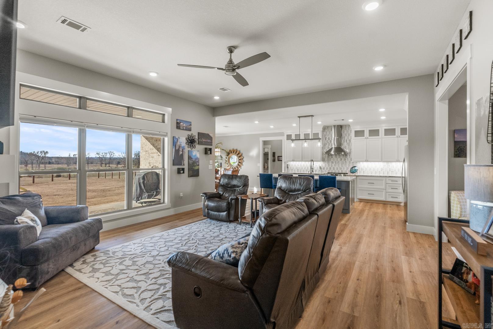 REPUBLICAN VALLEY ESTATES - Residential