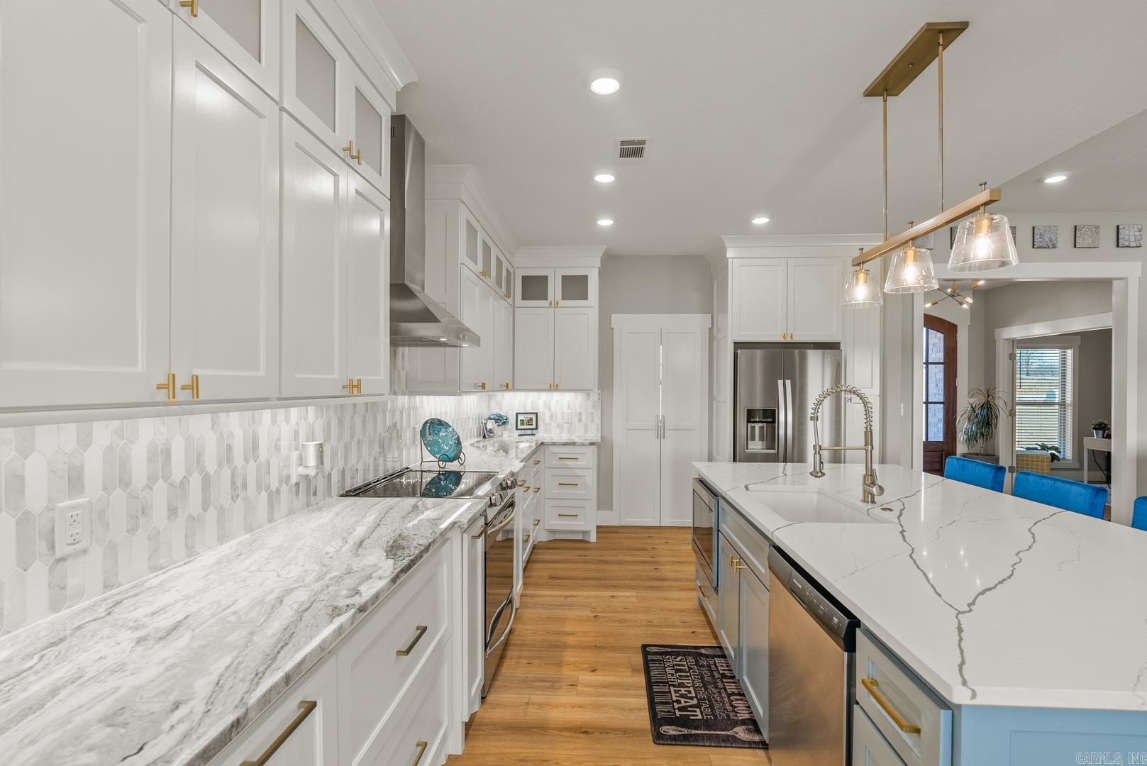 REPUBLICAN VALLEY ESTATES - Residential