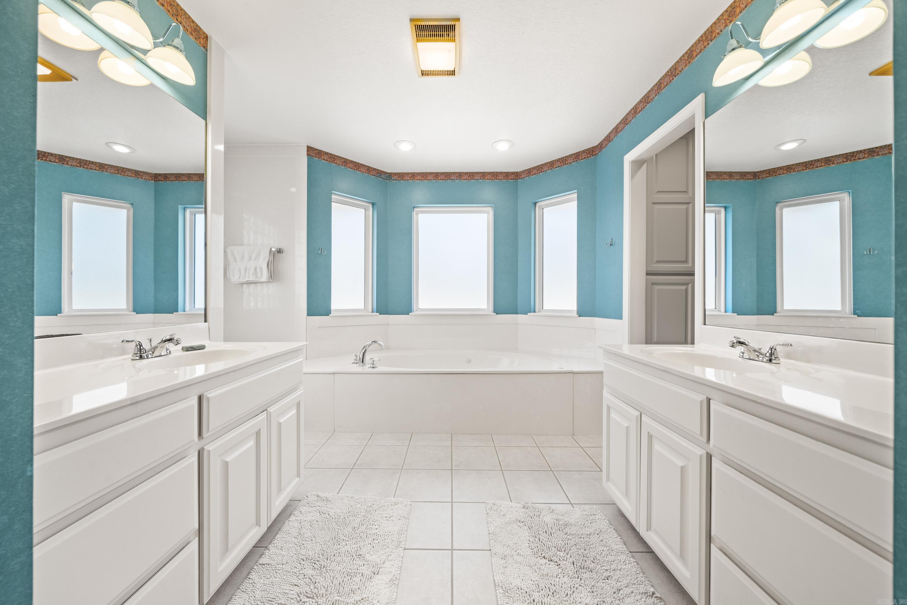 DIAMONDHEAD - Residential