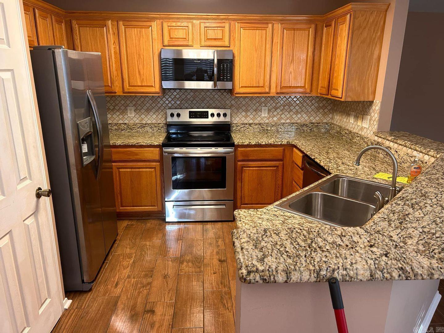 Bryant Meadows VI - Residential Lease