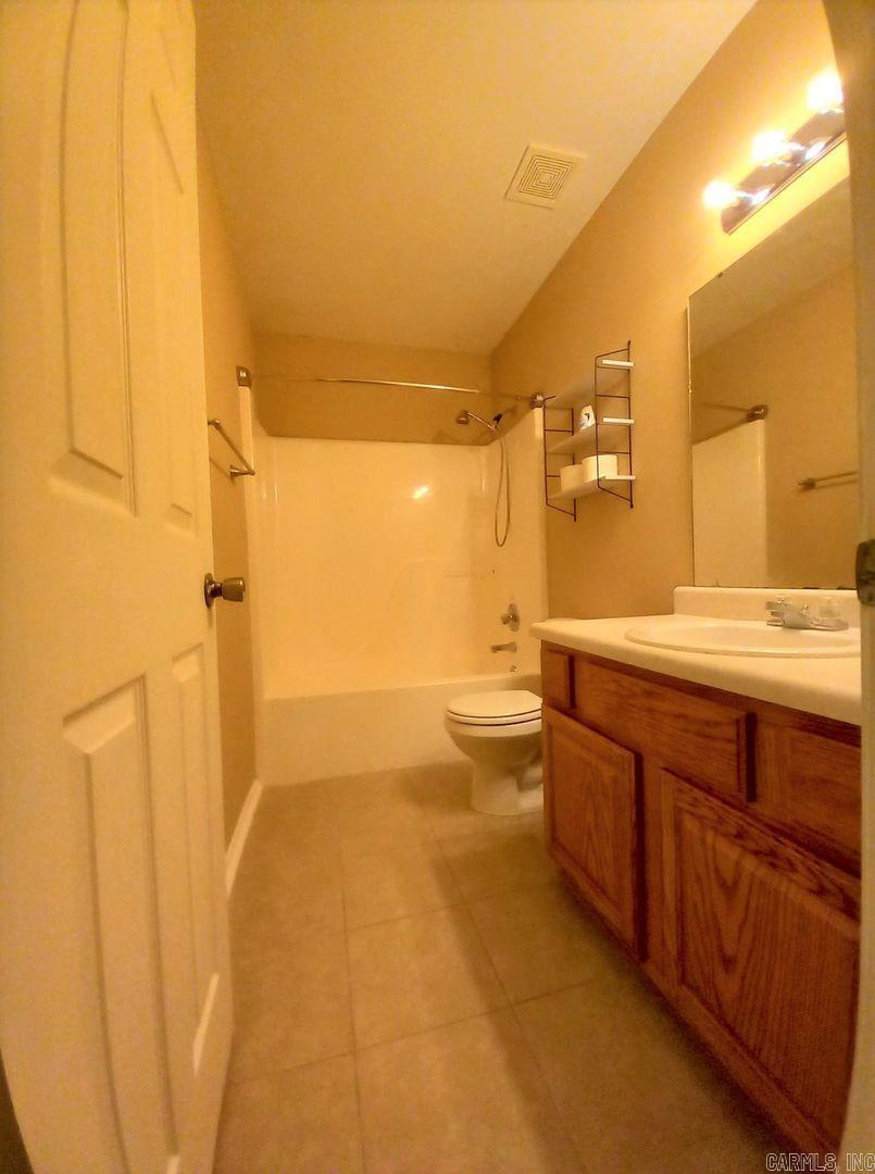 Bryant Meadows VI - Residential Lease