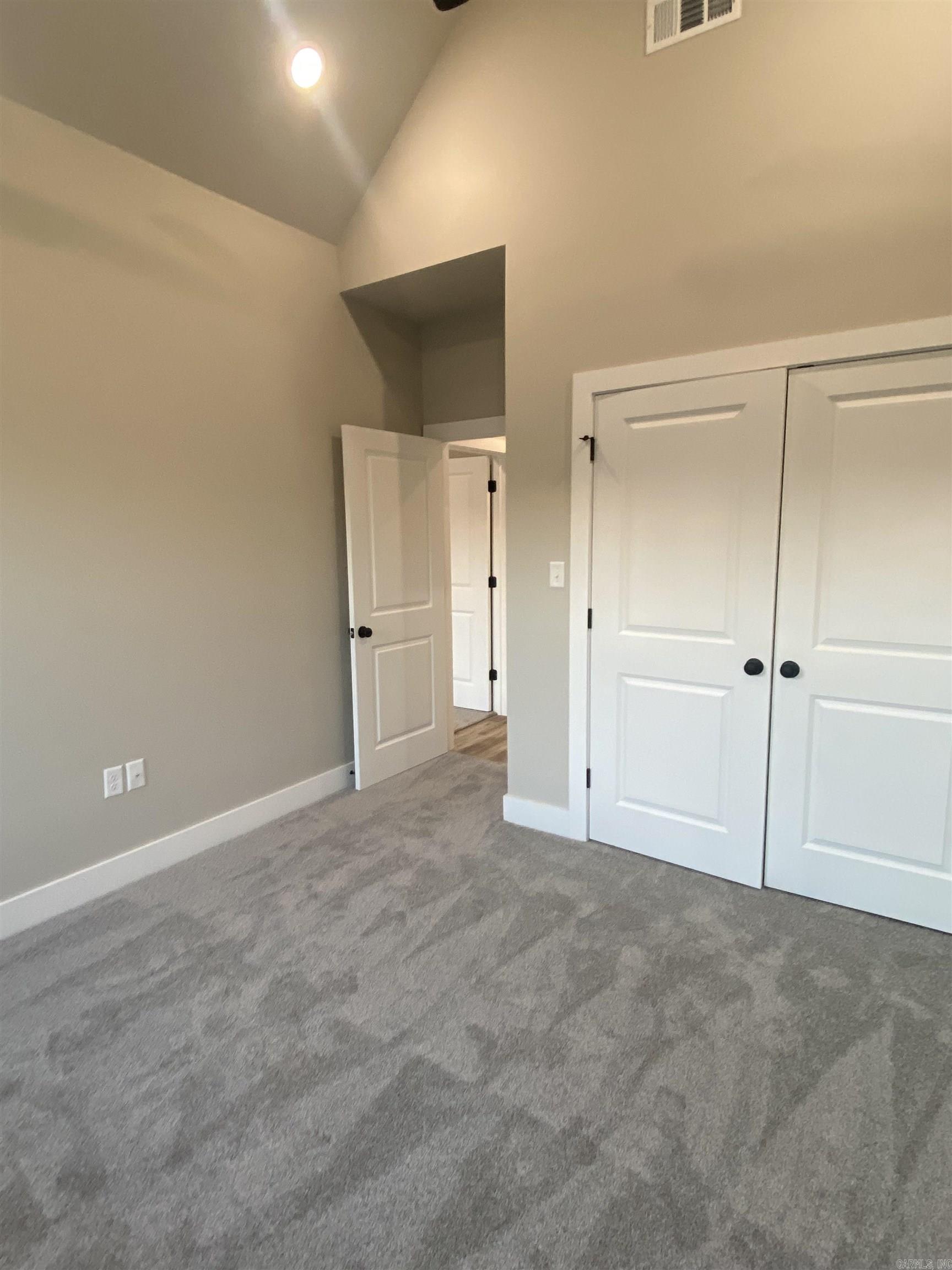 Sarah Crossing - Residential