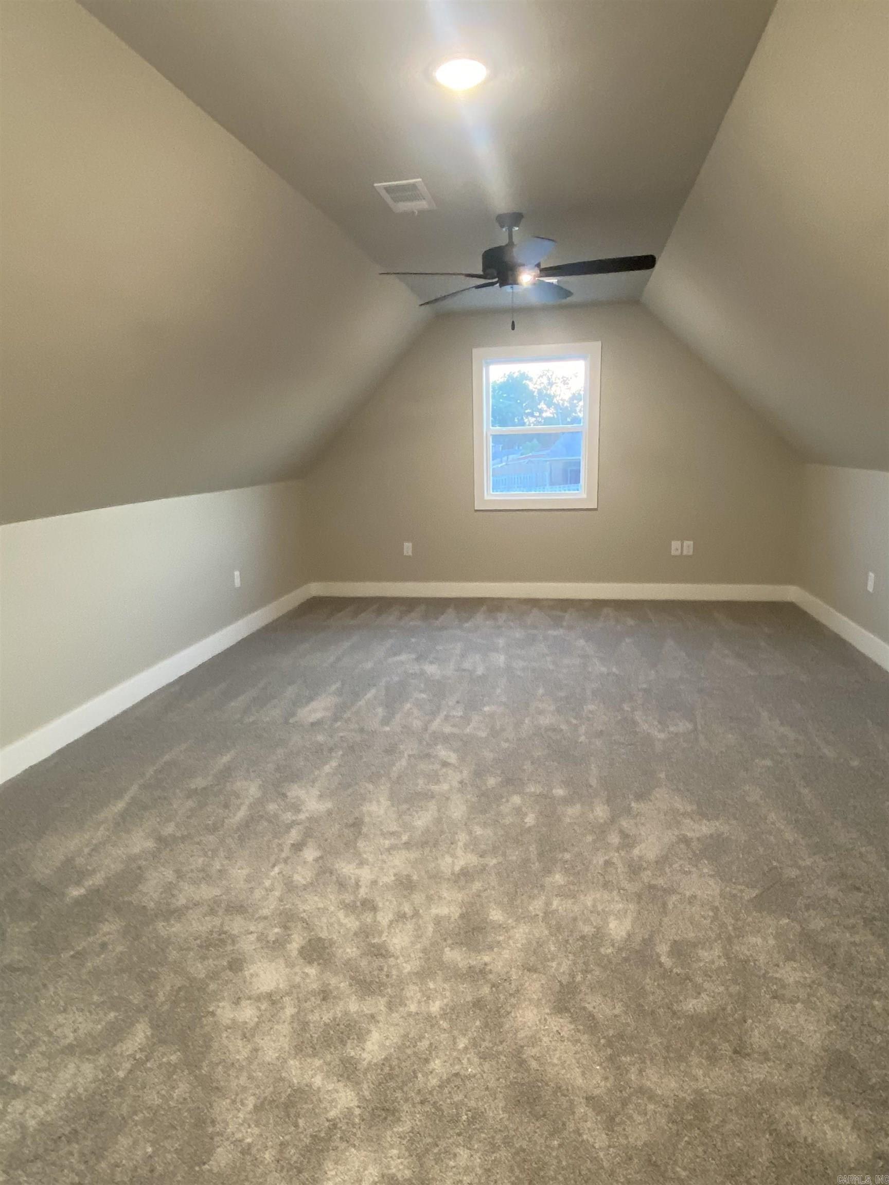 Sarah Crossing - Residential