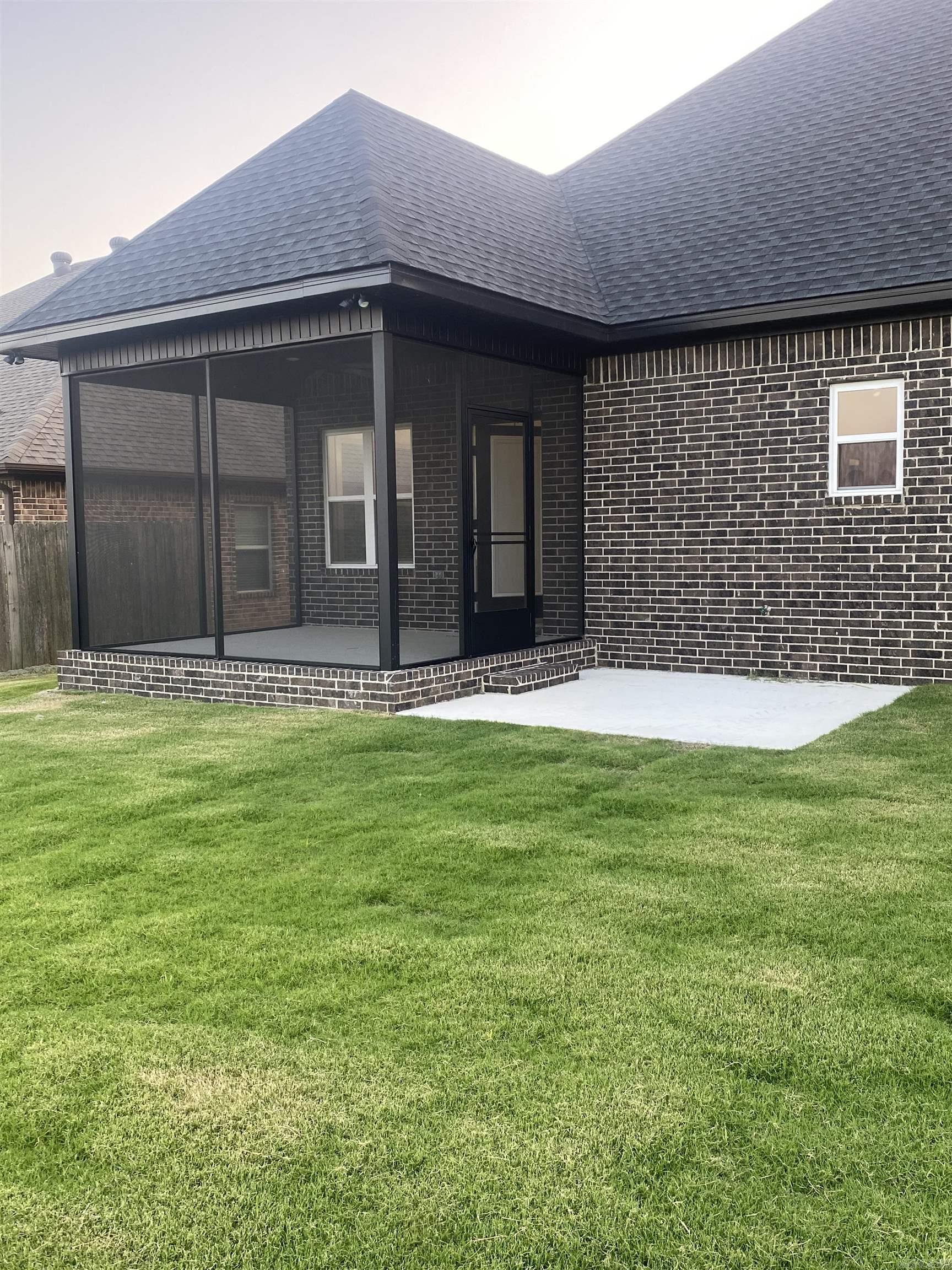 Sarah Crossing - Residential