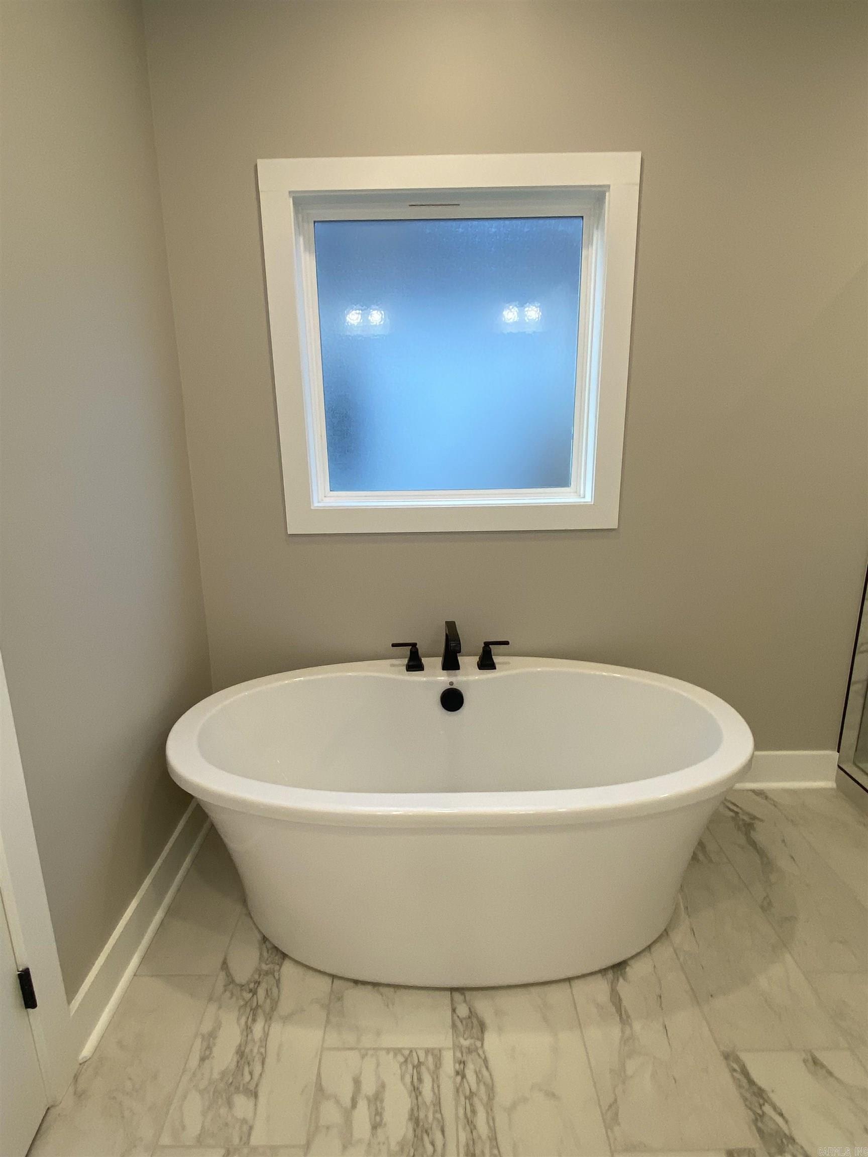 Sarah Crossing - Residential