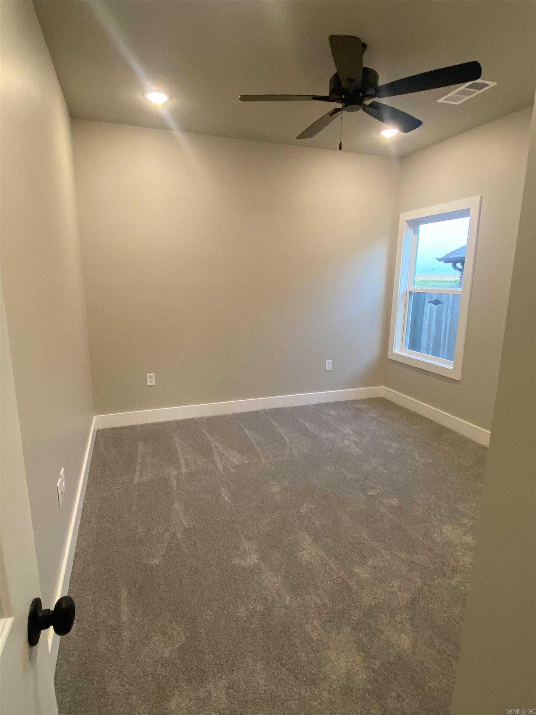 Sarah Crossing - Residential