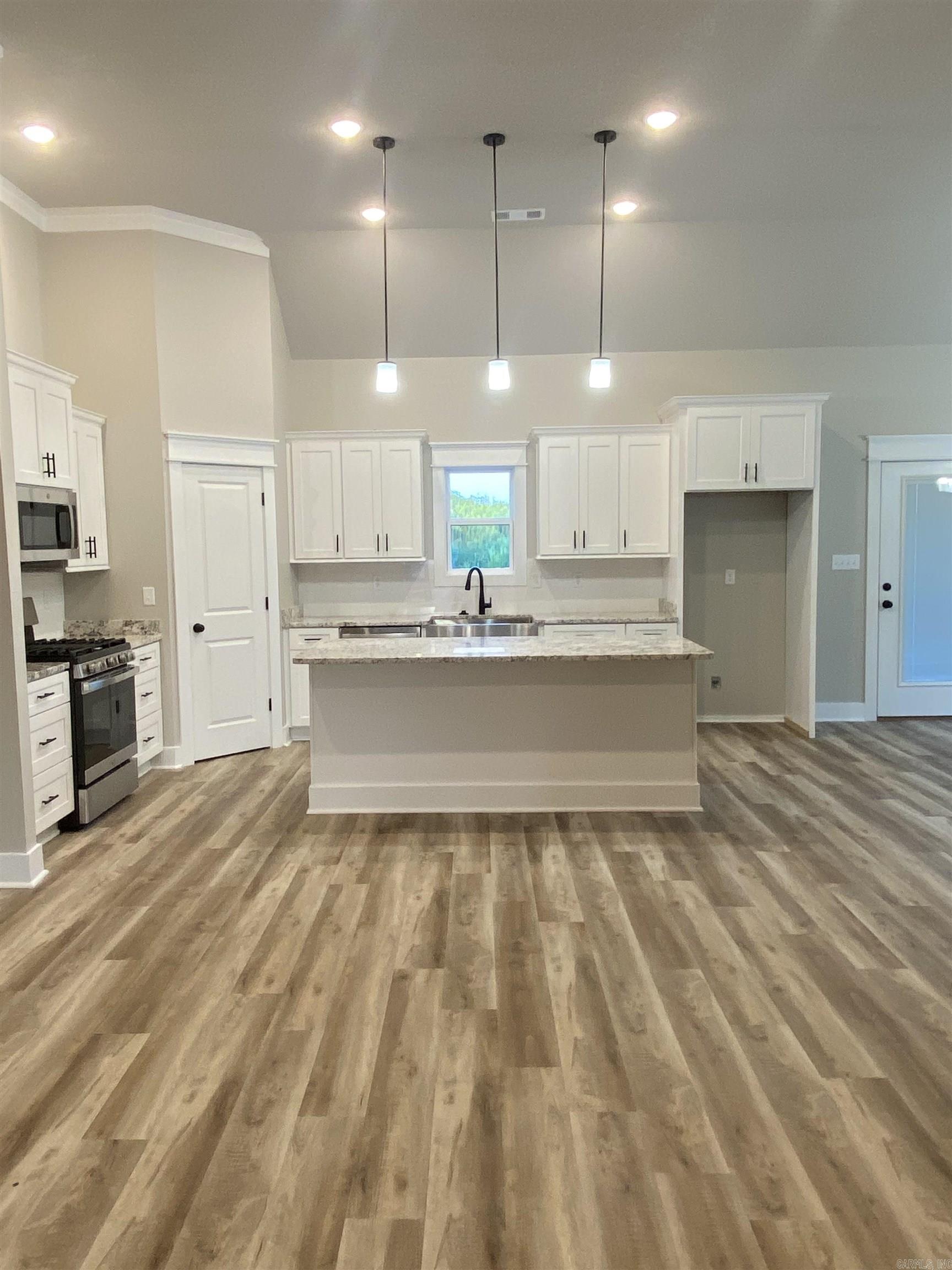 Sarah Crossing - Residential