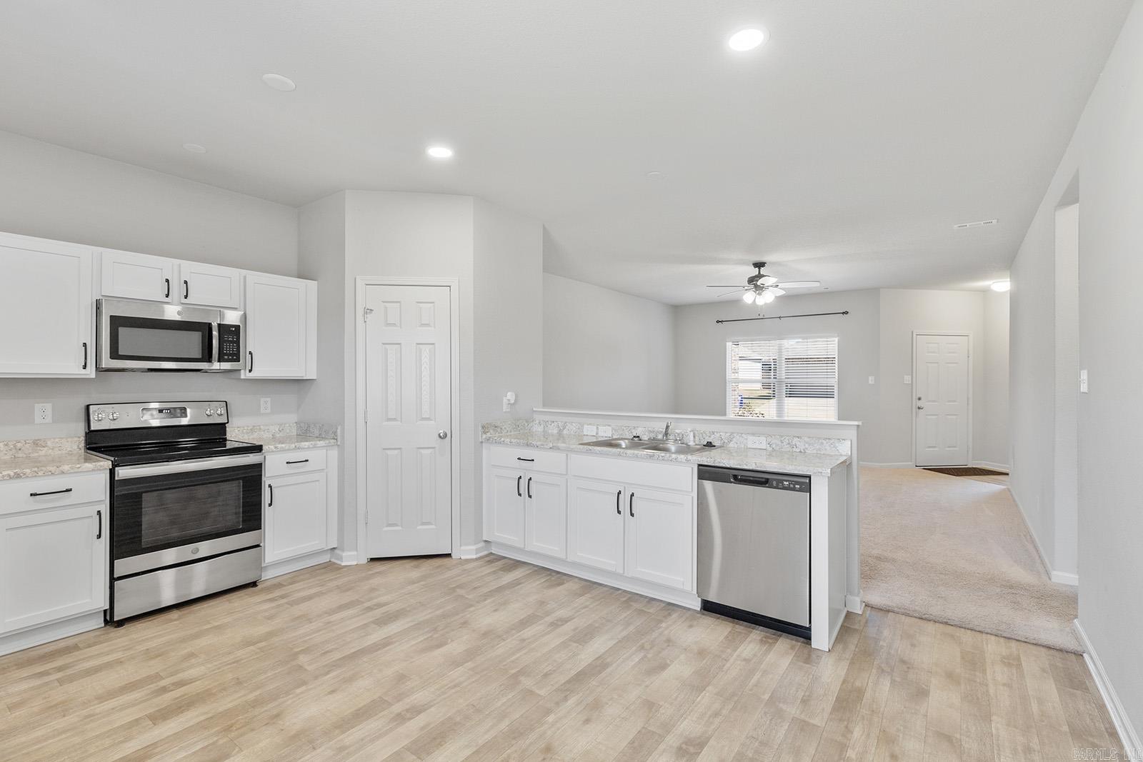 MATTHEWS MEADOWS PH 2 PUD - Residential