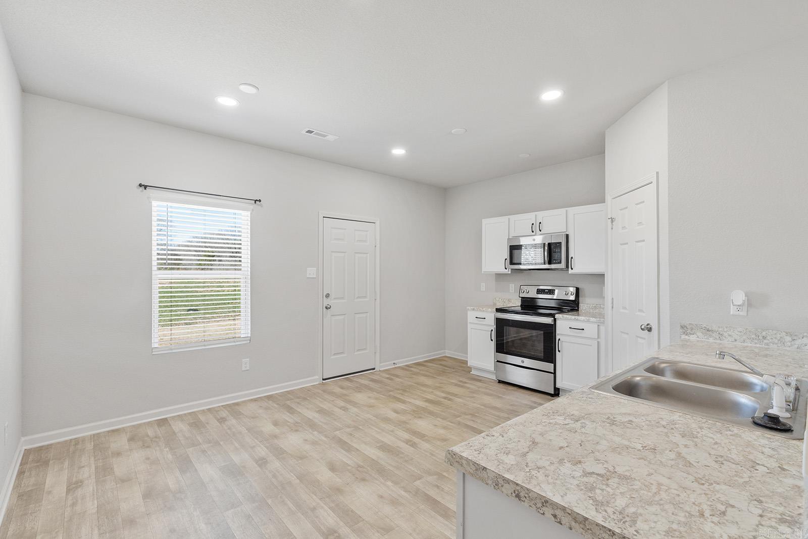 MATTHEWS MEADOWS PH 2 PUD - Residential