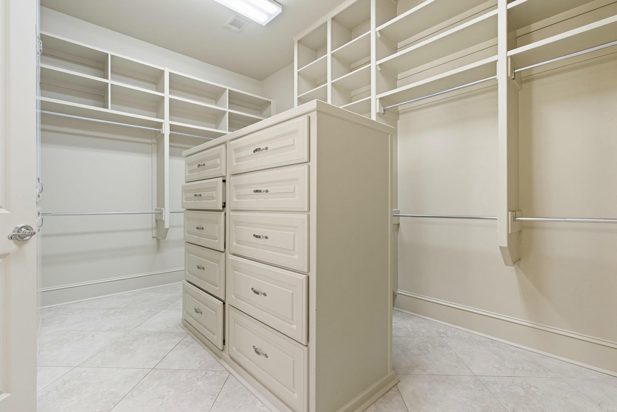 CHENAL VALLEY DEAUVILLE PLACE - Residential