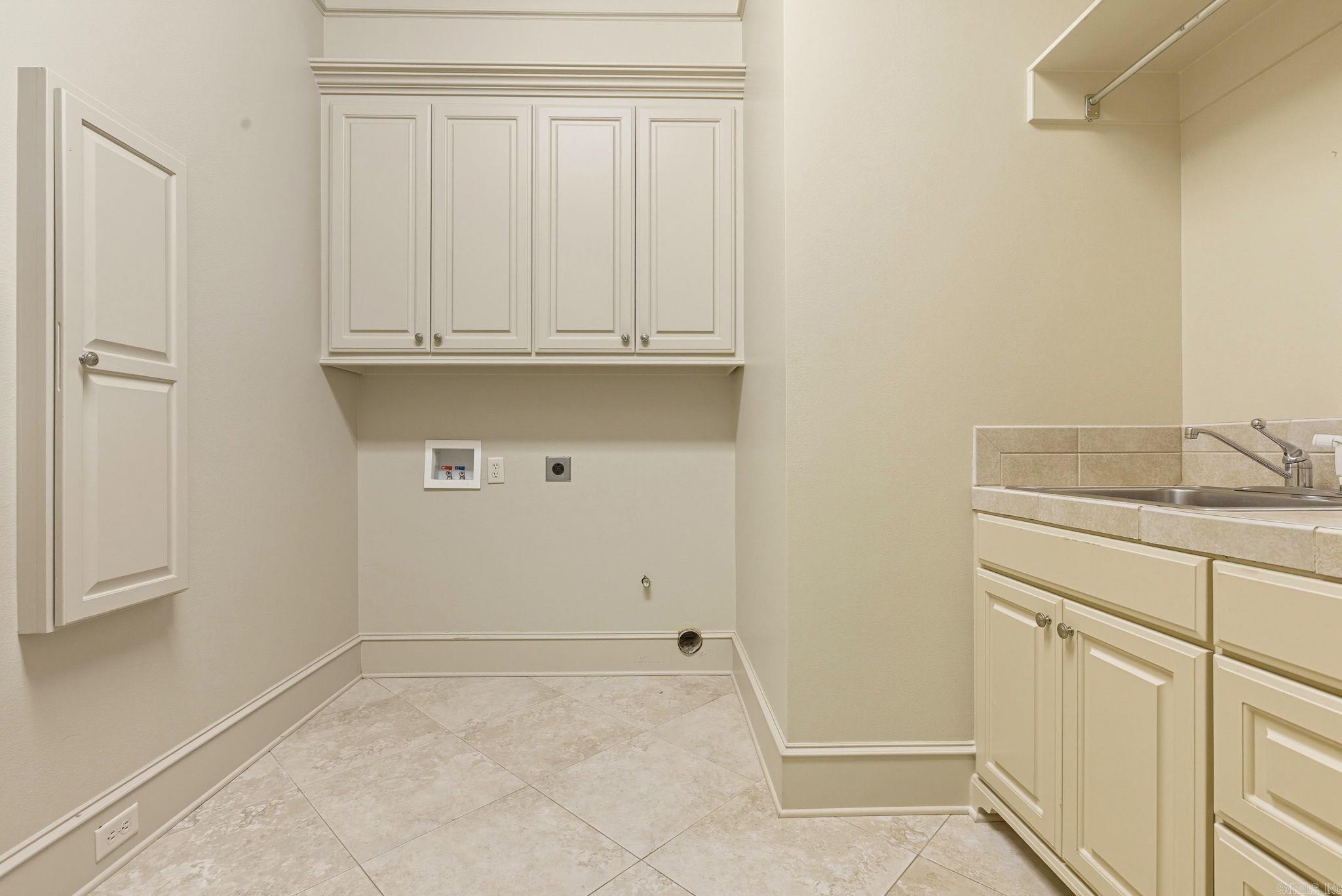 CHENAL VALLEY DEAUVILLE PLACE - Residential