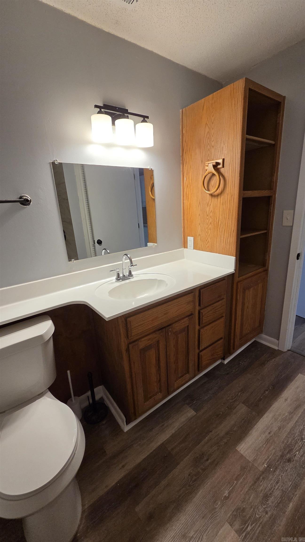 HICKMAN & MCCONNELL - Residential