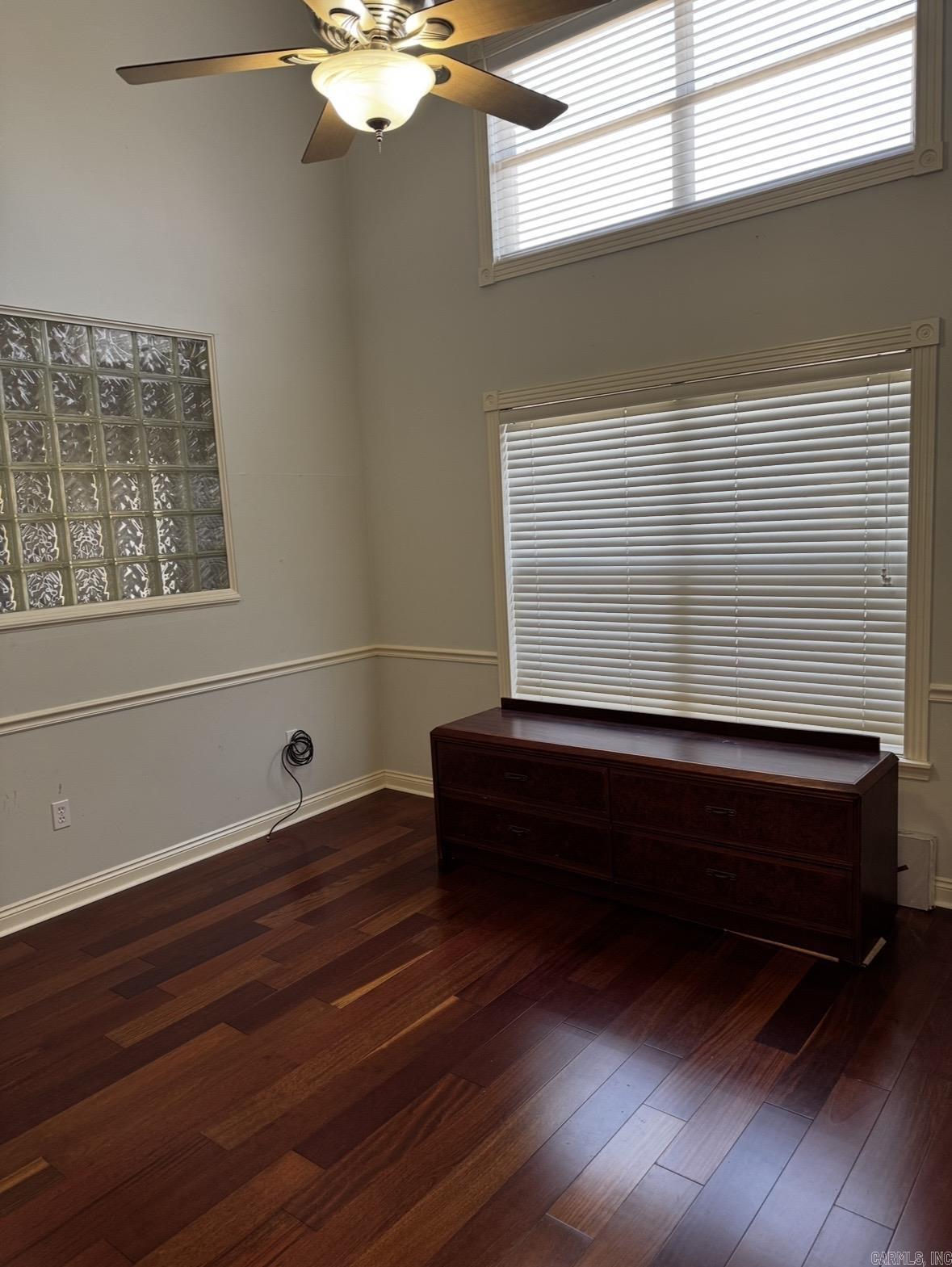 Country Wood Unit IV - Residential