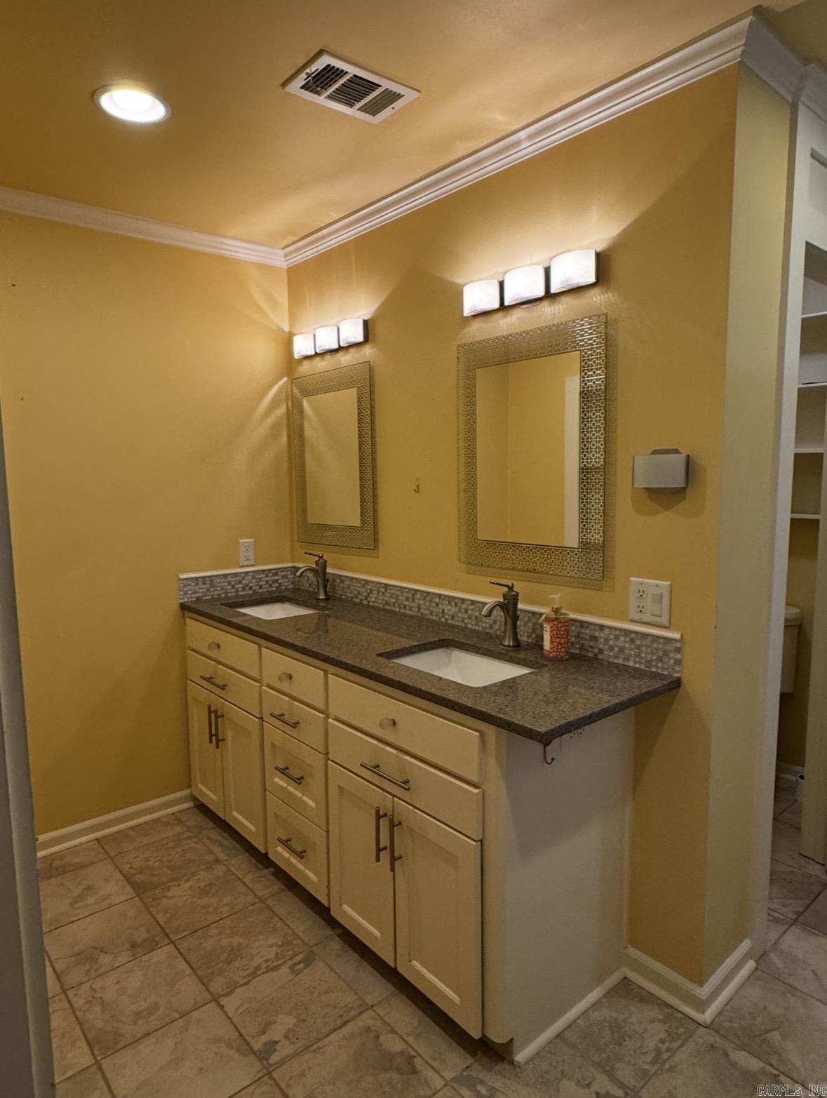 Country Wood Unit IV - Residential