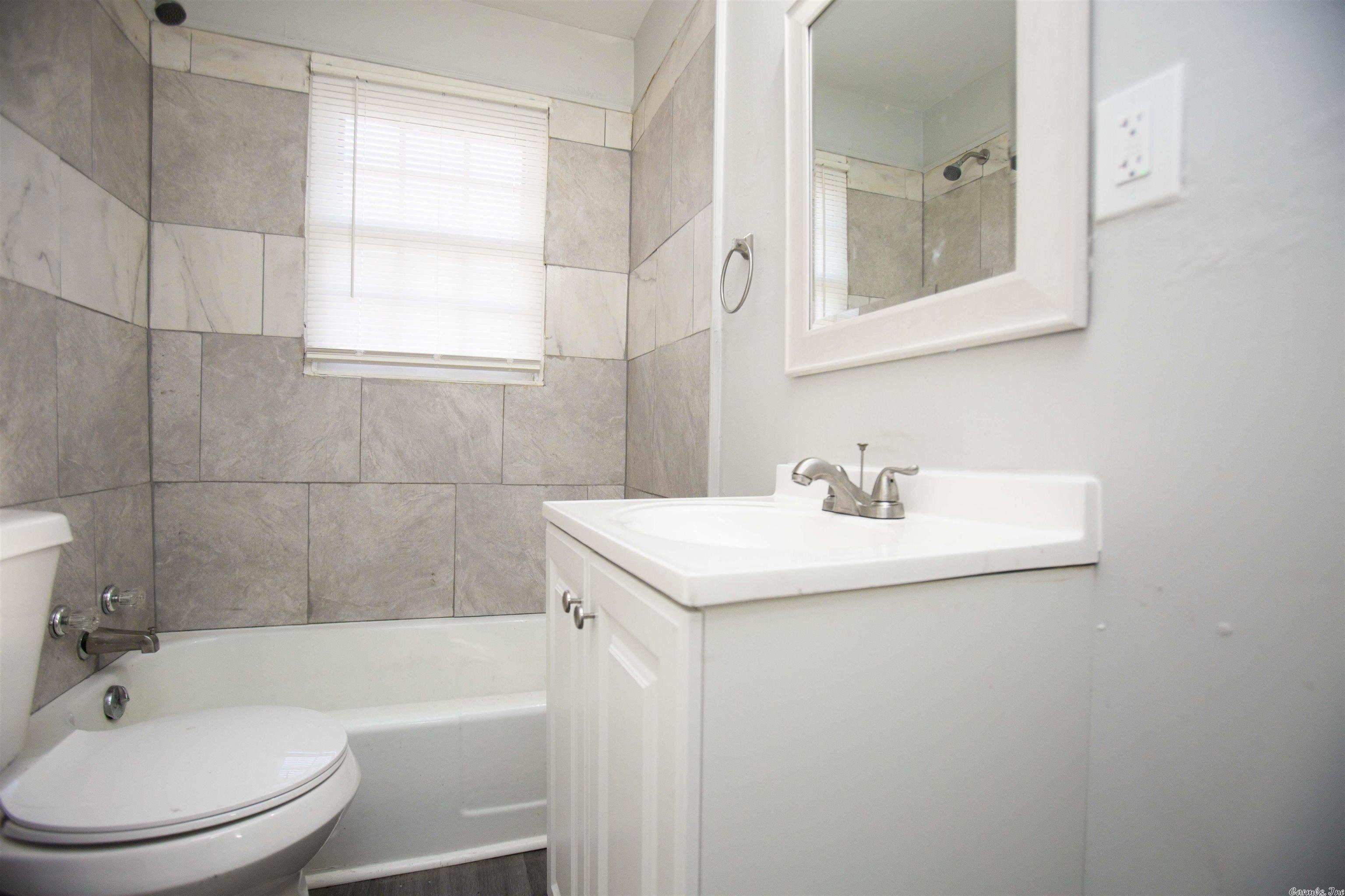 WALTHOUR & FLAKE ADDN - Residential