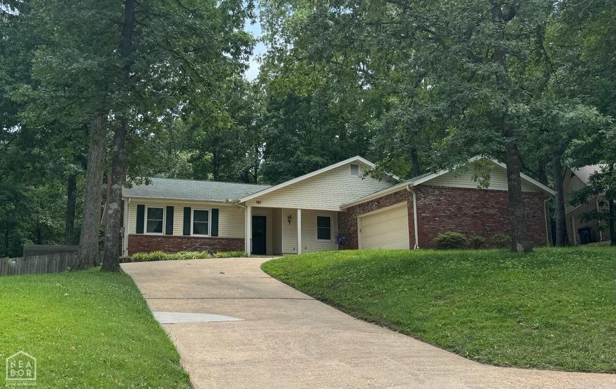 Location is key and this home is located right in the heart of Jonesboro. Inside features includes three bedrooms, two full baths, large living area, eat in kitchen with separate dinning area.