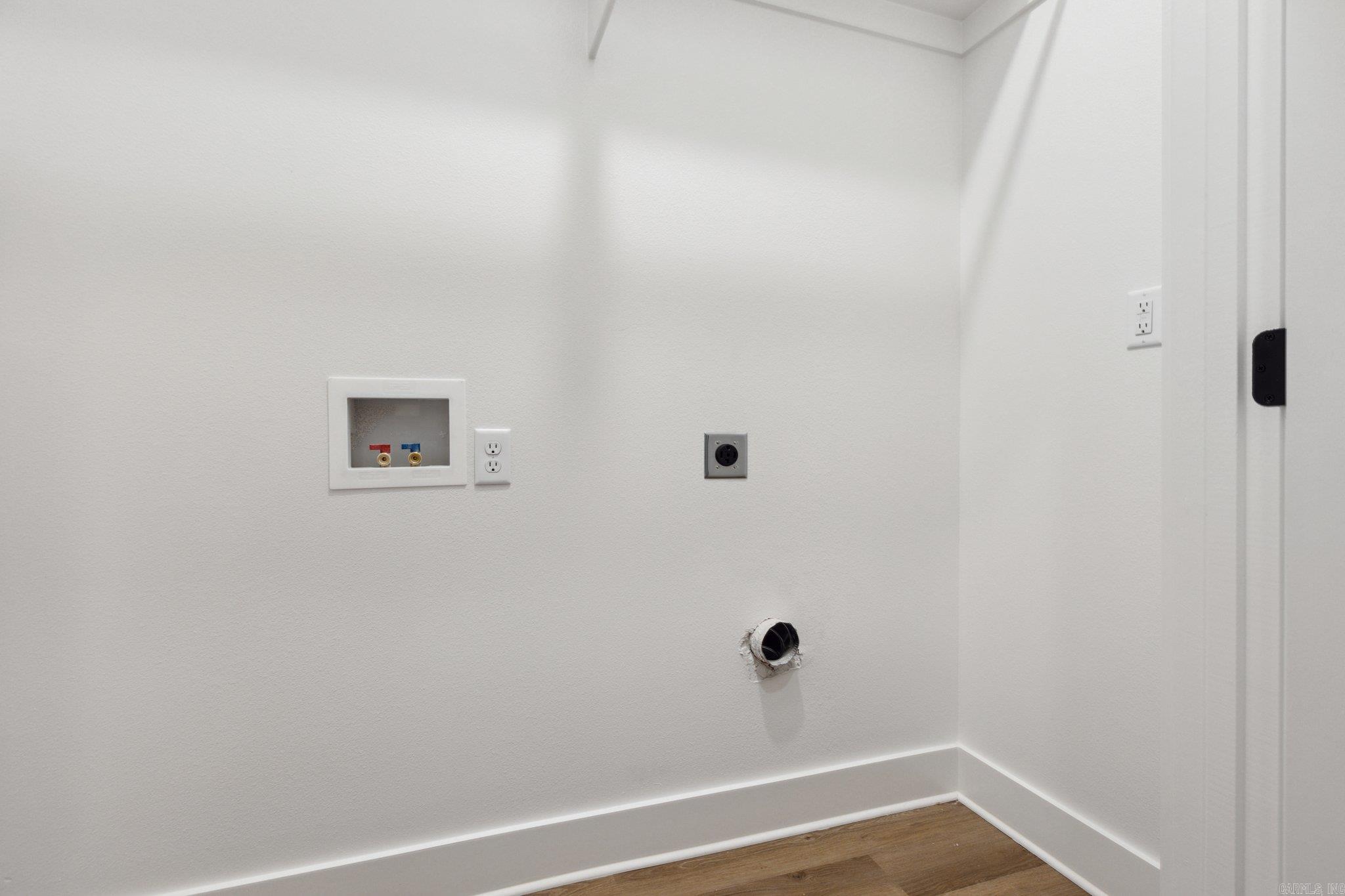 WEST HILL - Residential