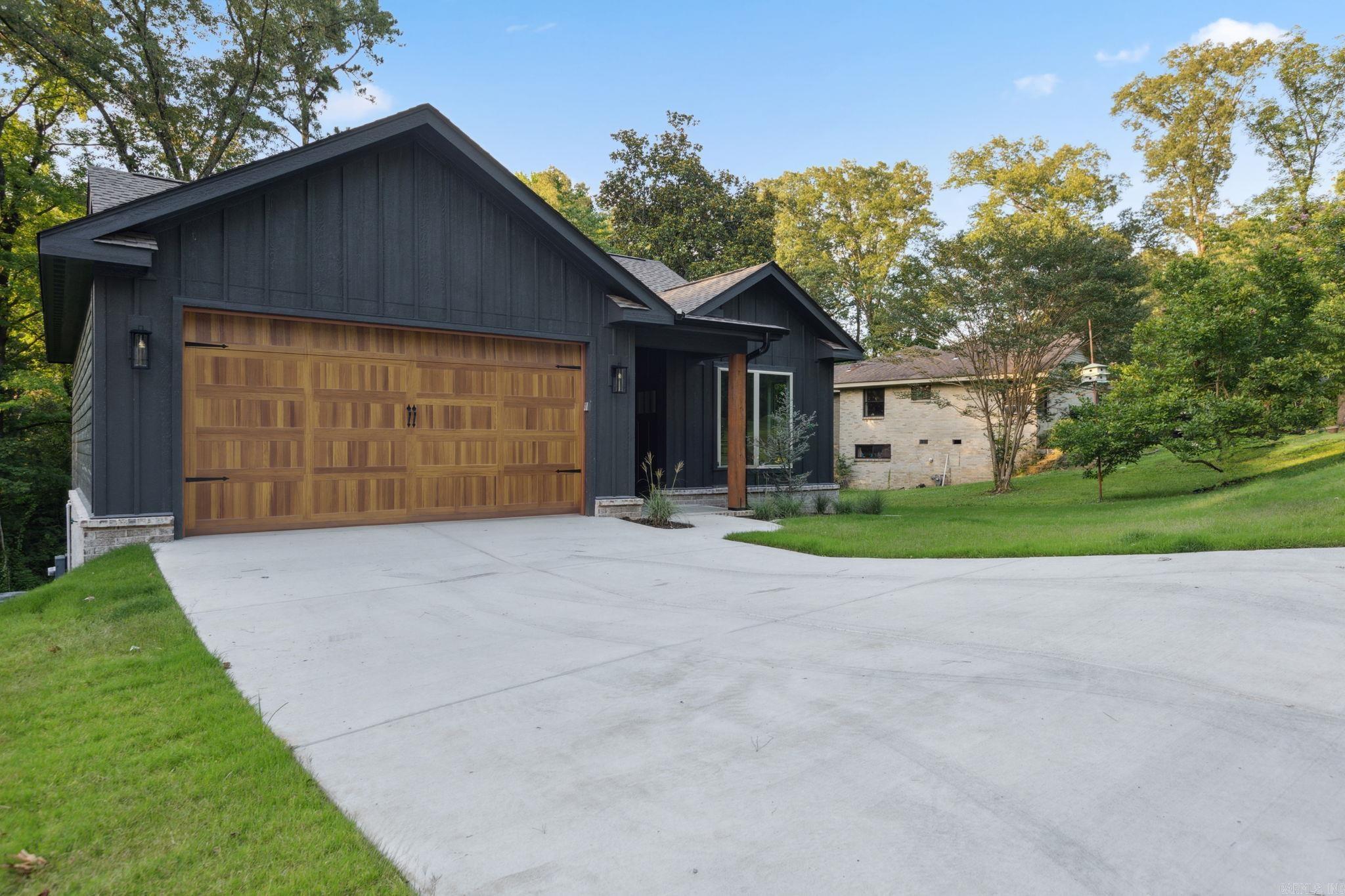 WEST HILL - Residential