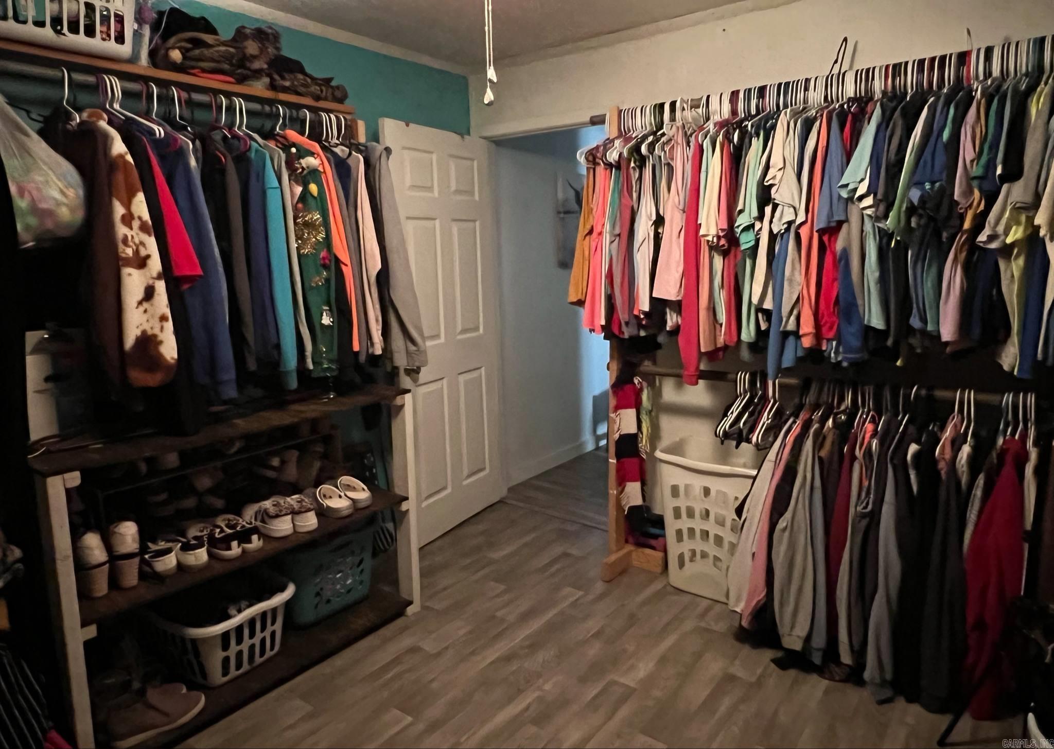 M&B PIGGOTT 2-20-8 - Residential